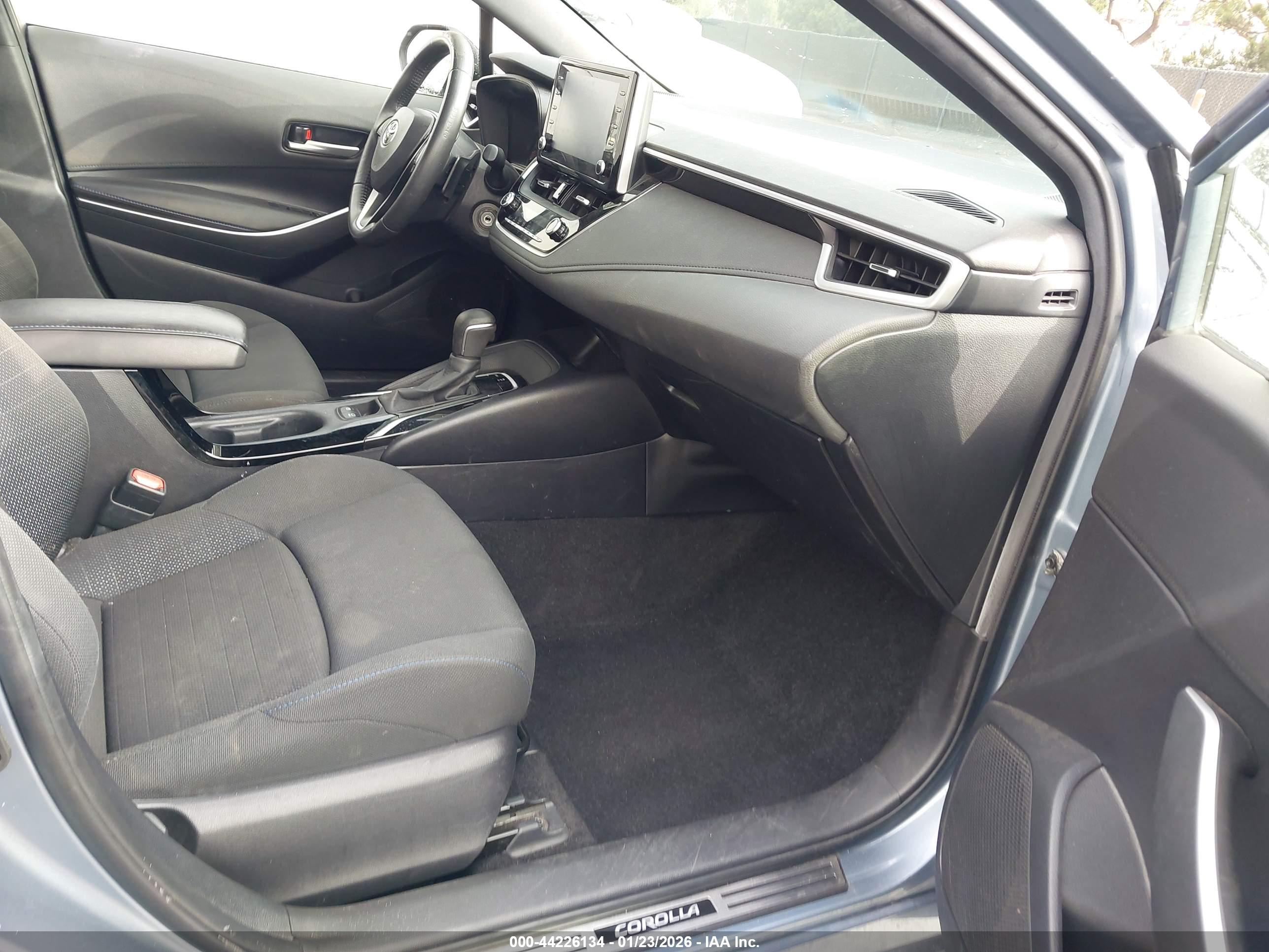 TOYOTA COROLLA image 5