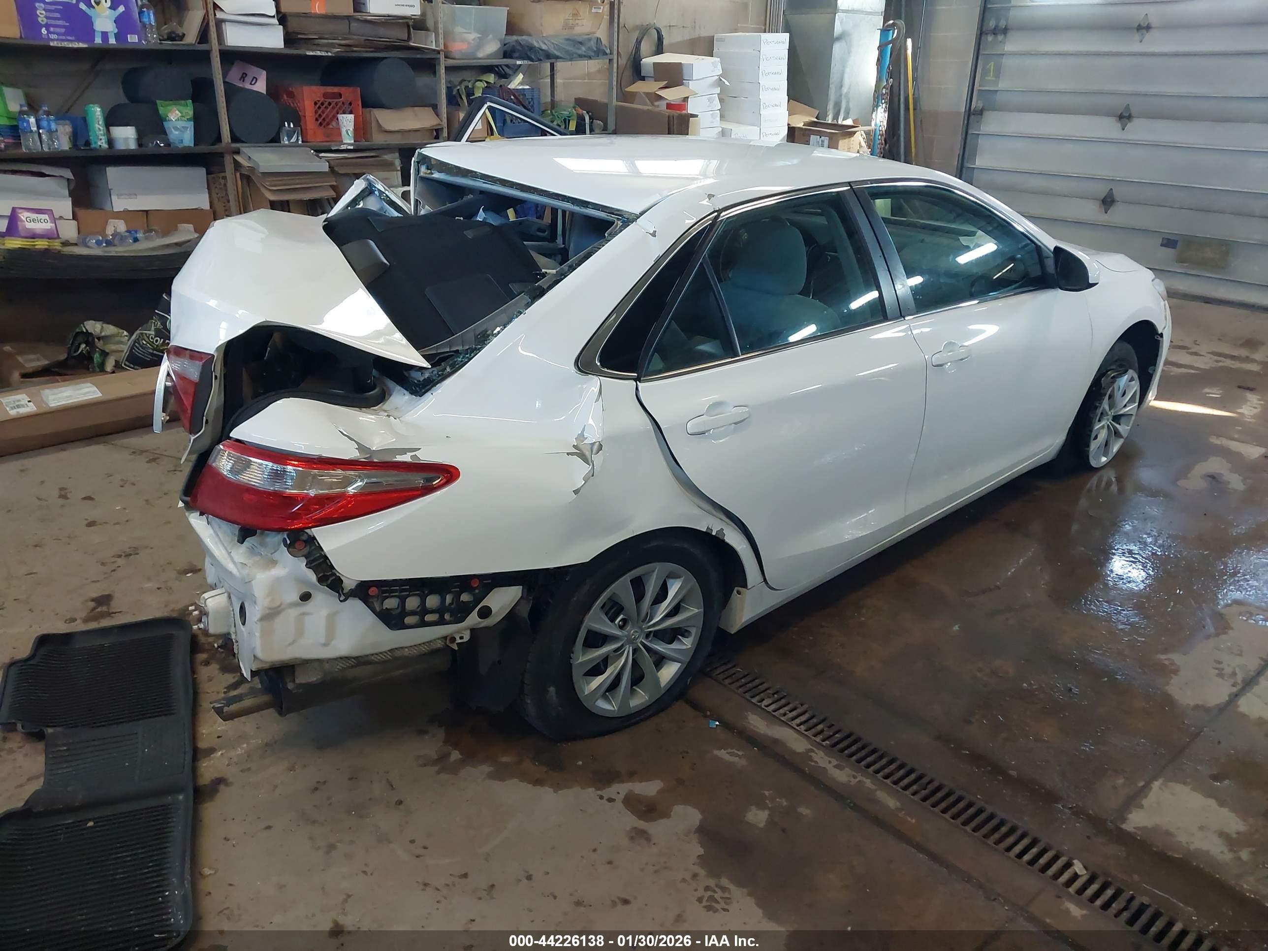 TOYOTA CAMRY image 4