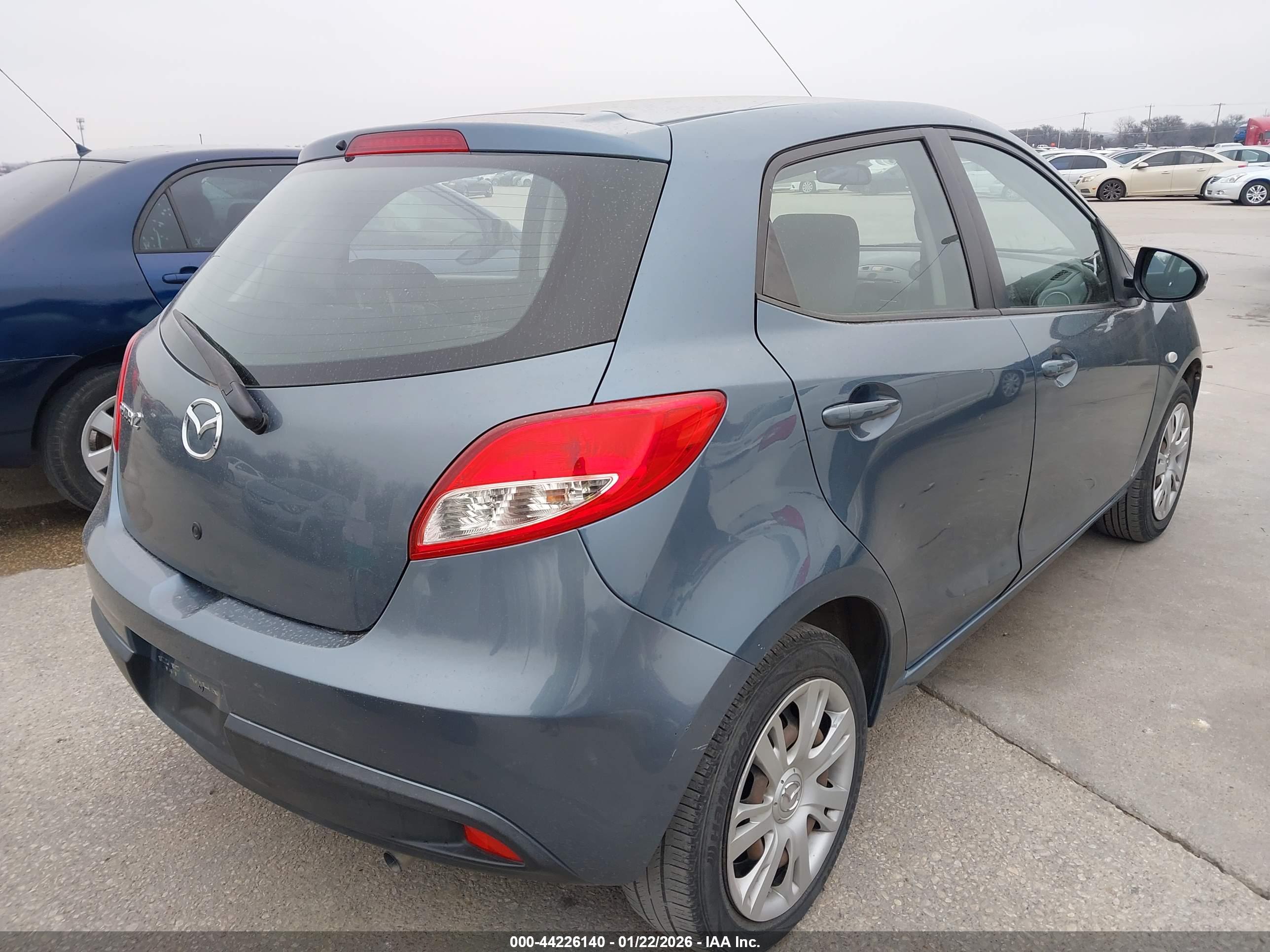 MAZDA MAZDA2 image 4