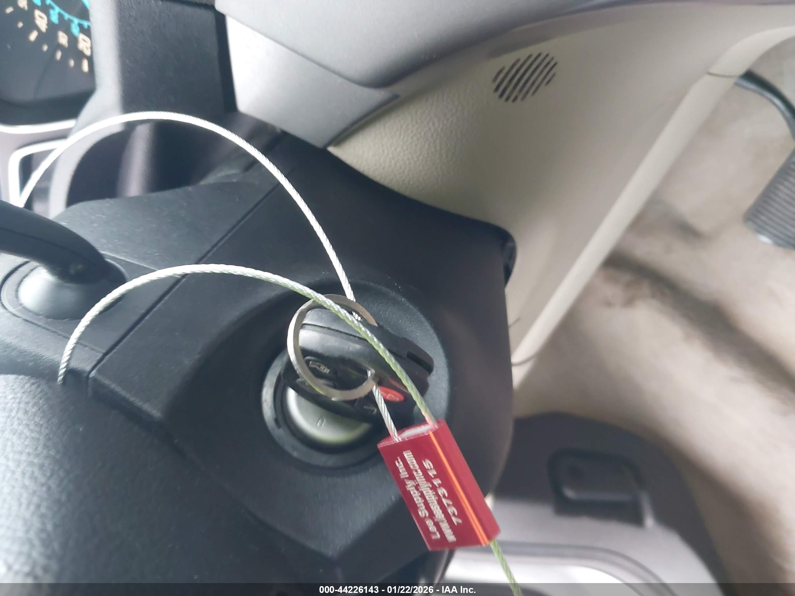 FORD ESCAPE image 11