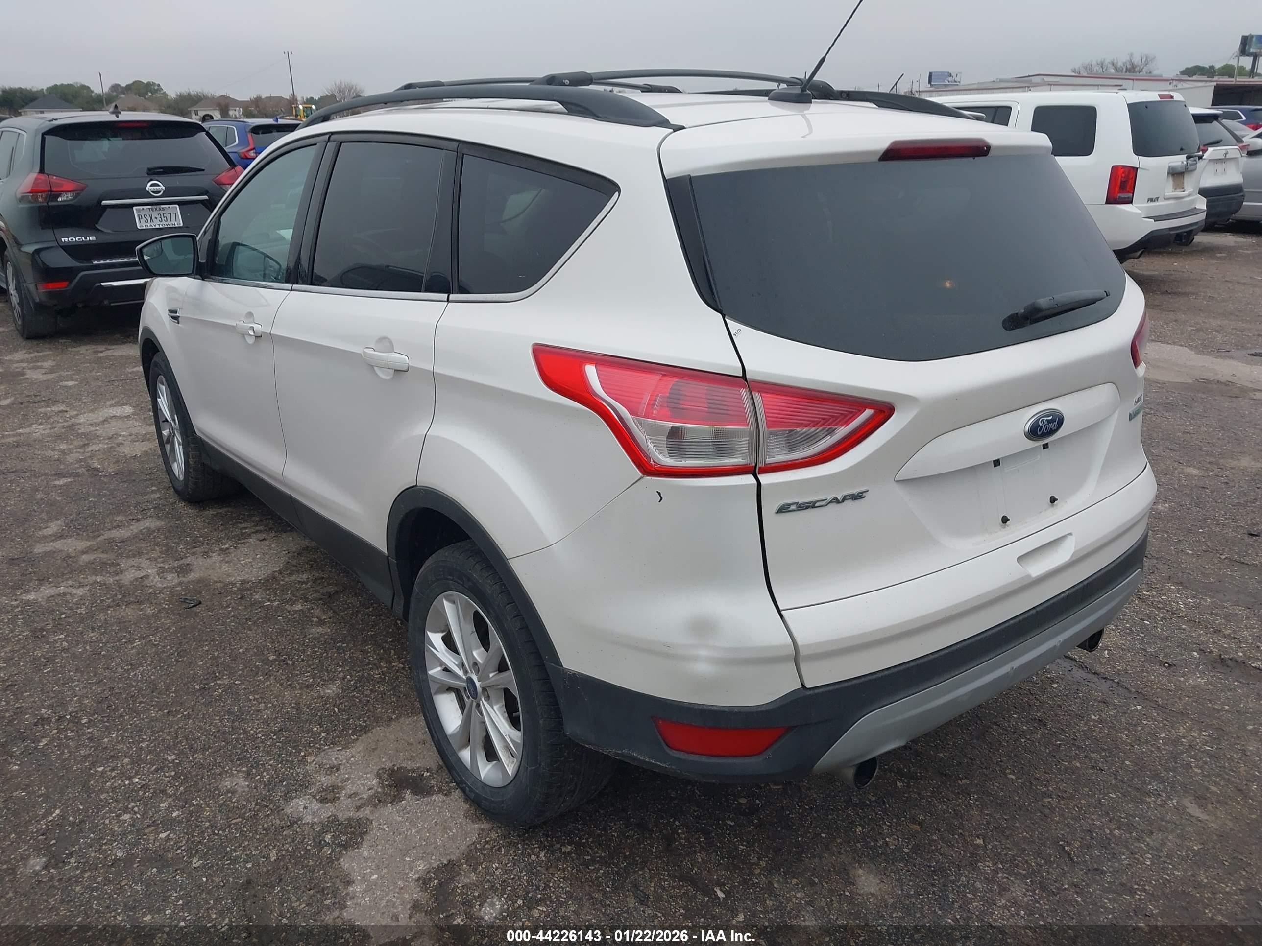 FORD ESCAPE image 3
