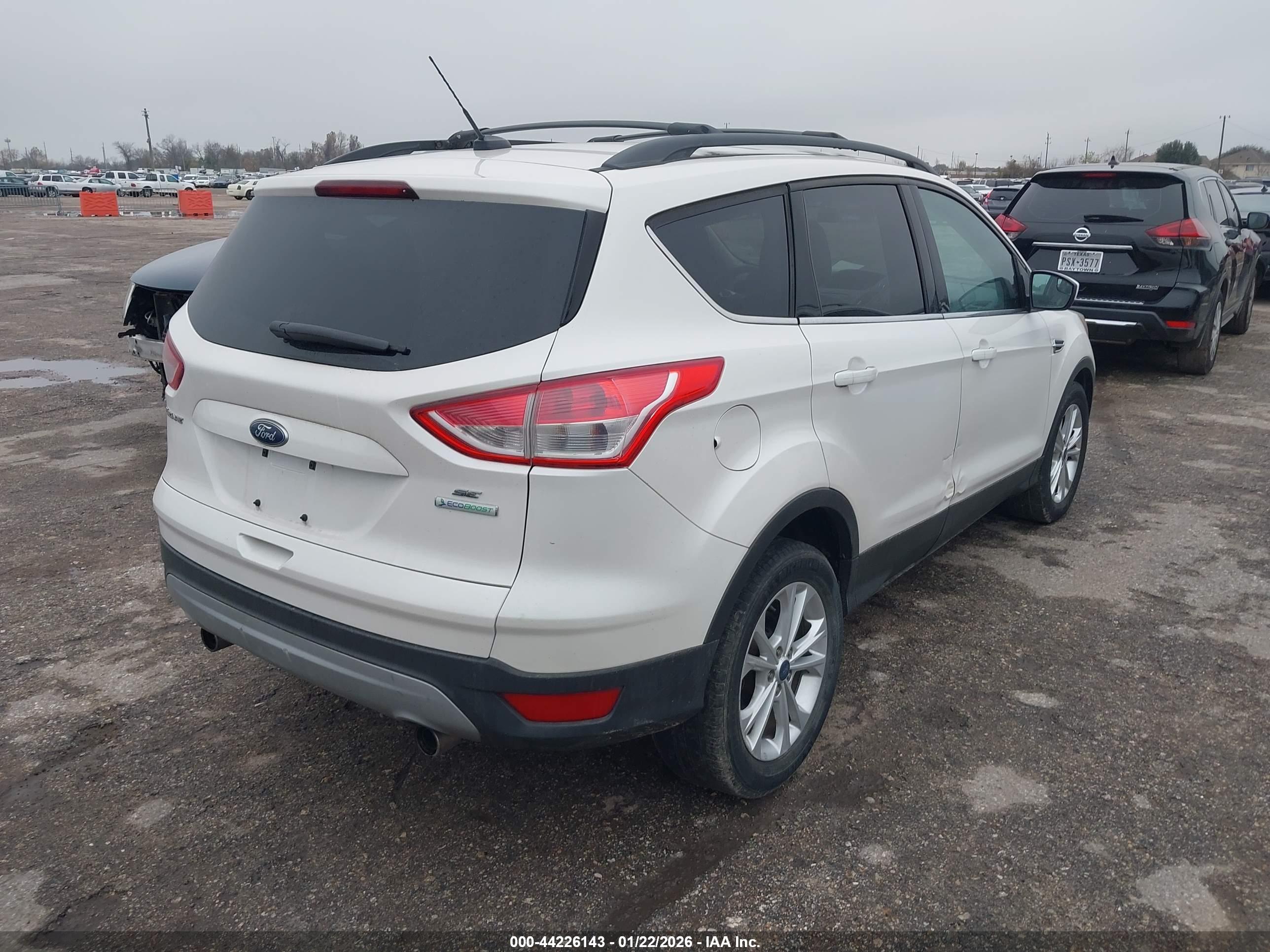 FORD ESCAPE image 4