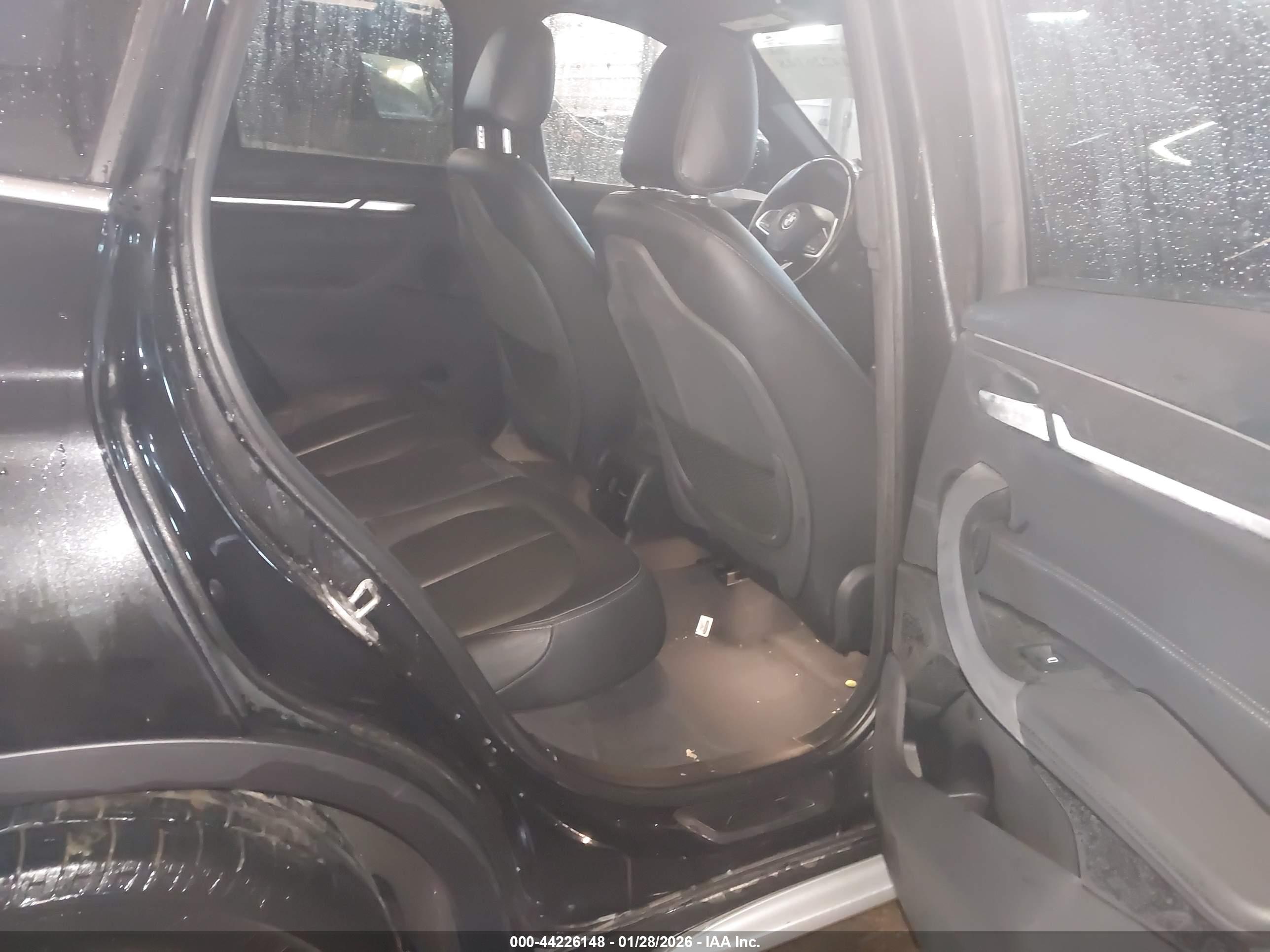BMW X1 image 8