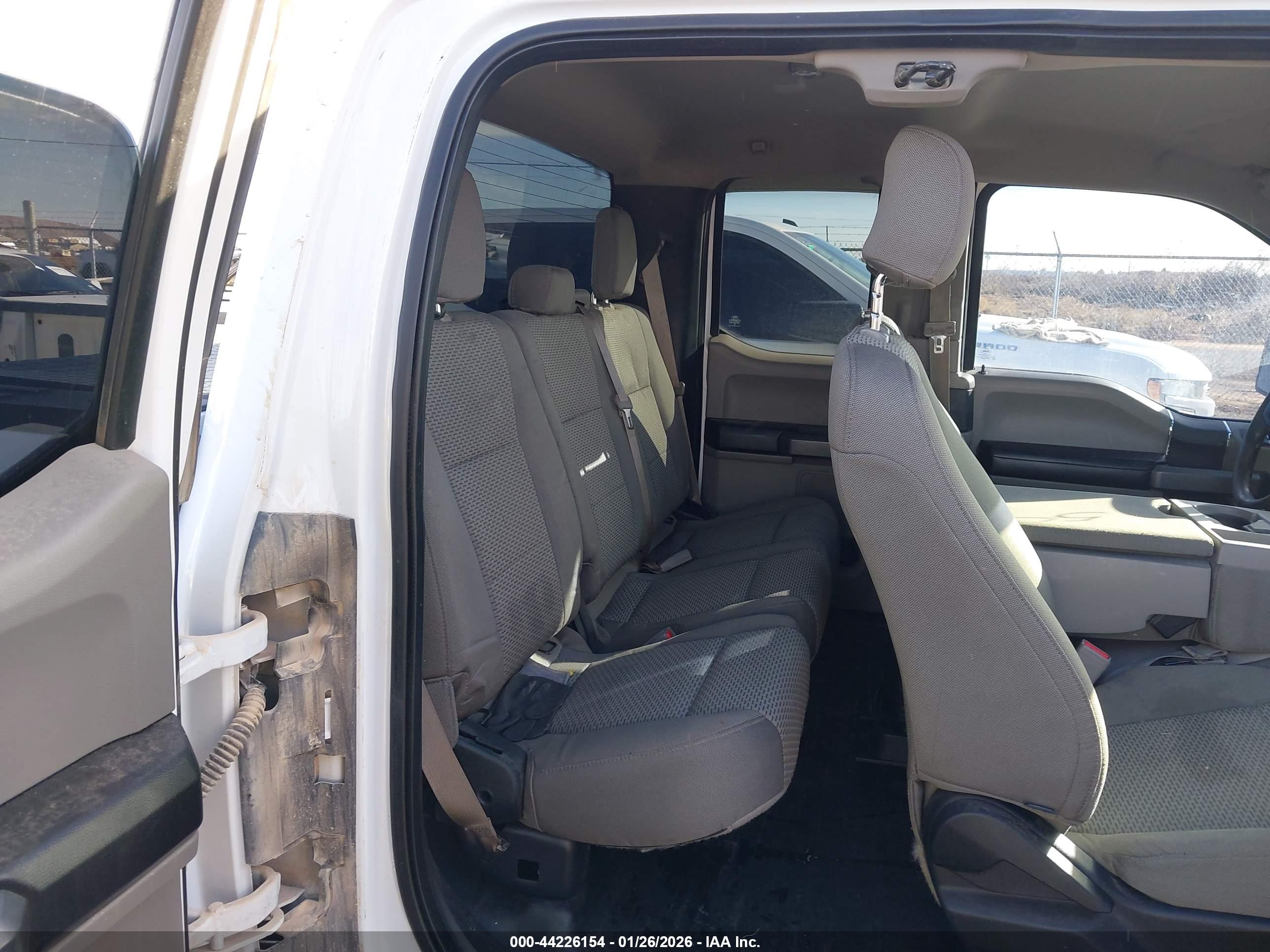 FORD F-150 image 8