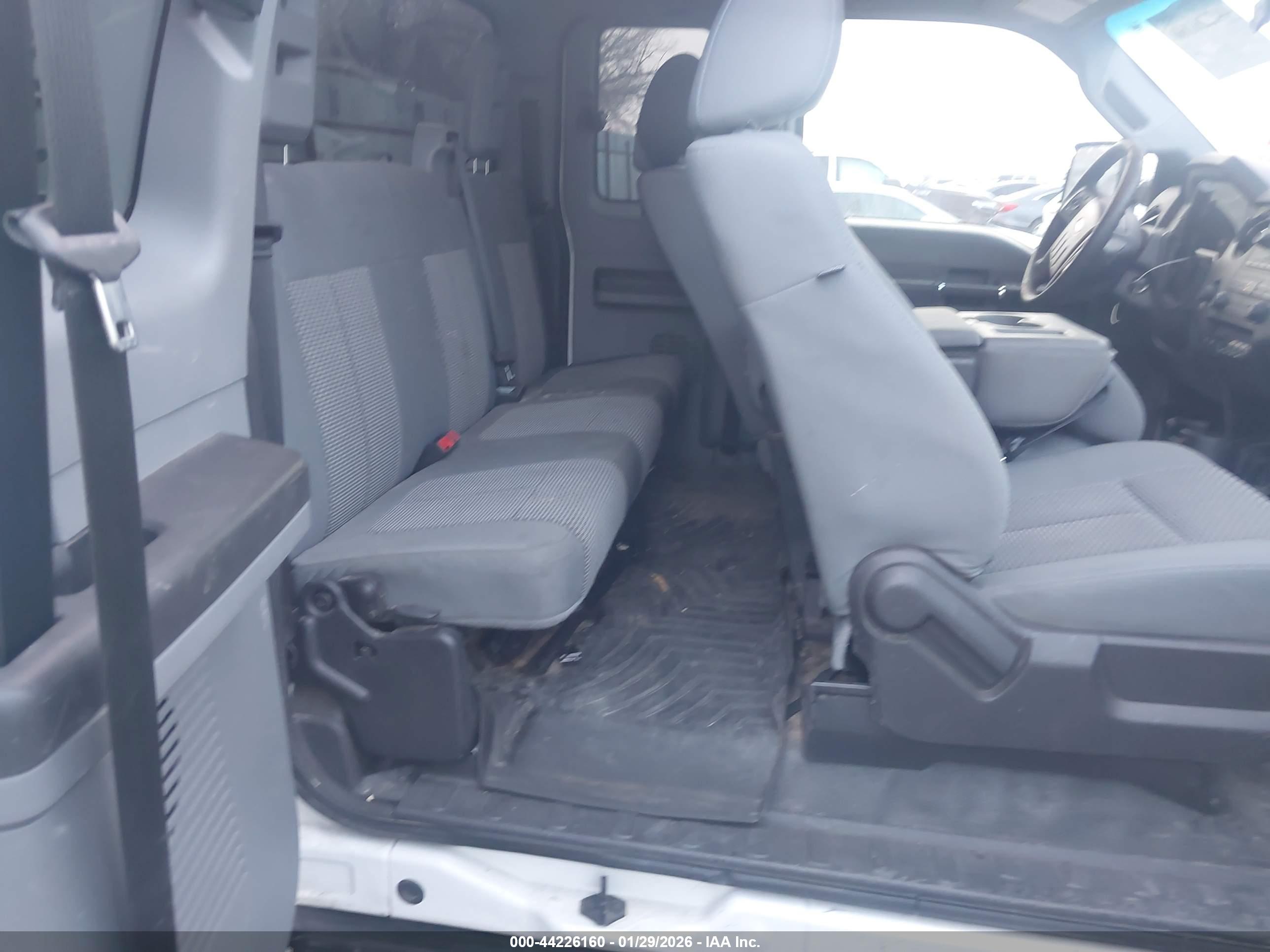 FORD F-250 image 8