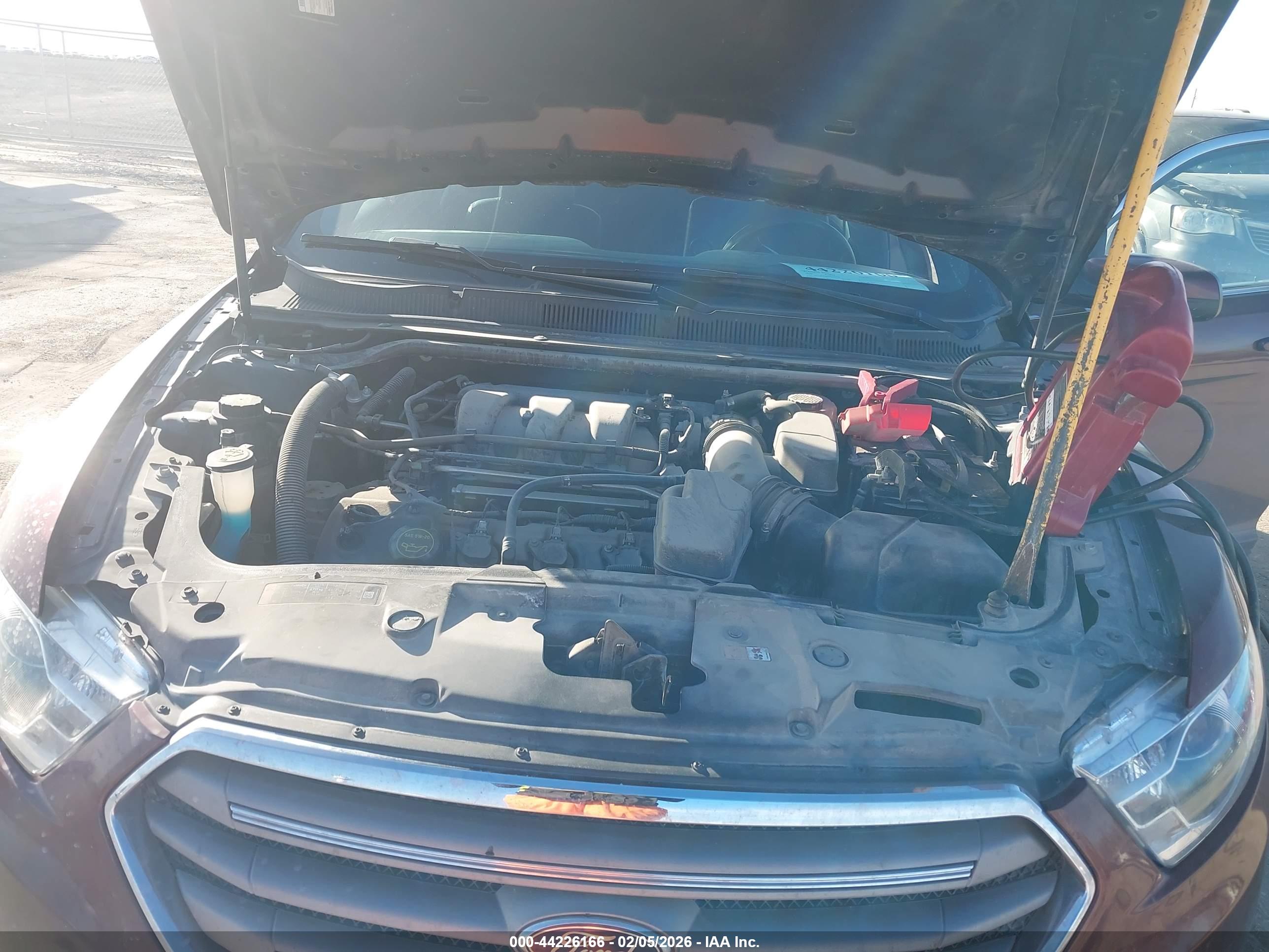 FORD TAURUS image 10