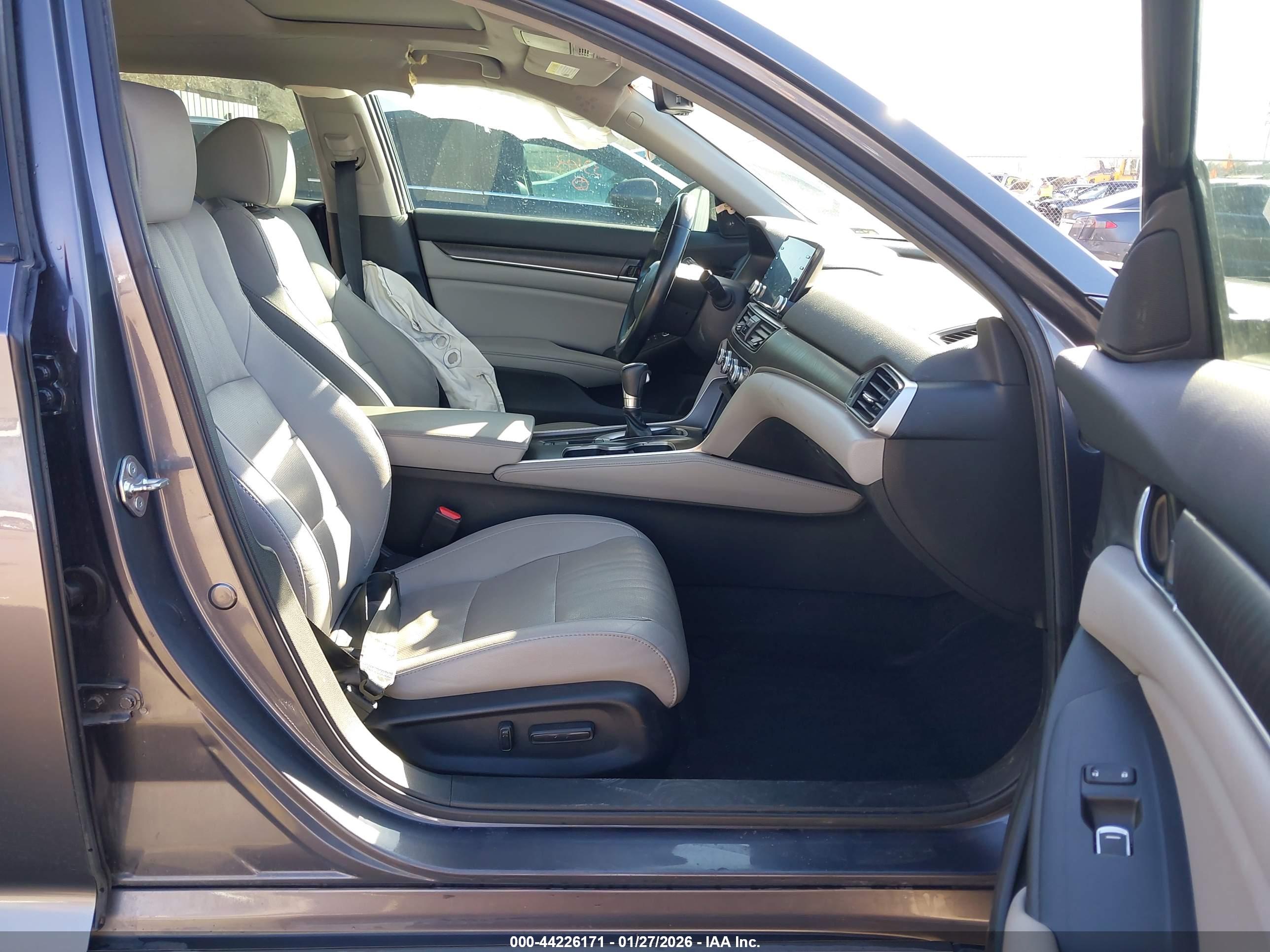 HONDA ACCORD image 5