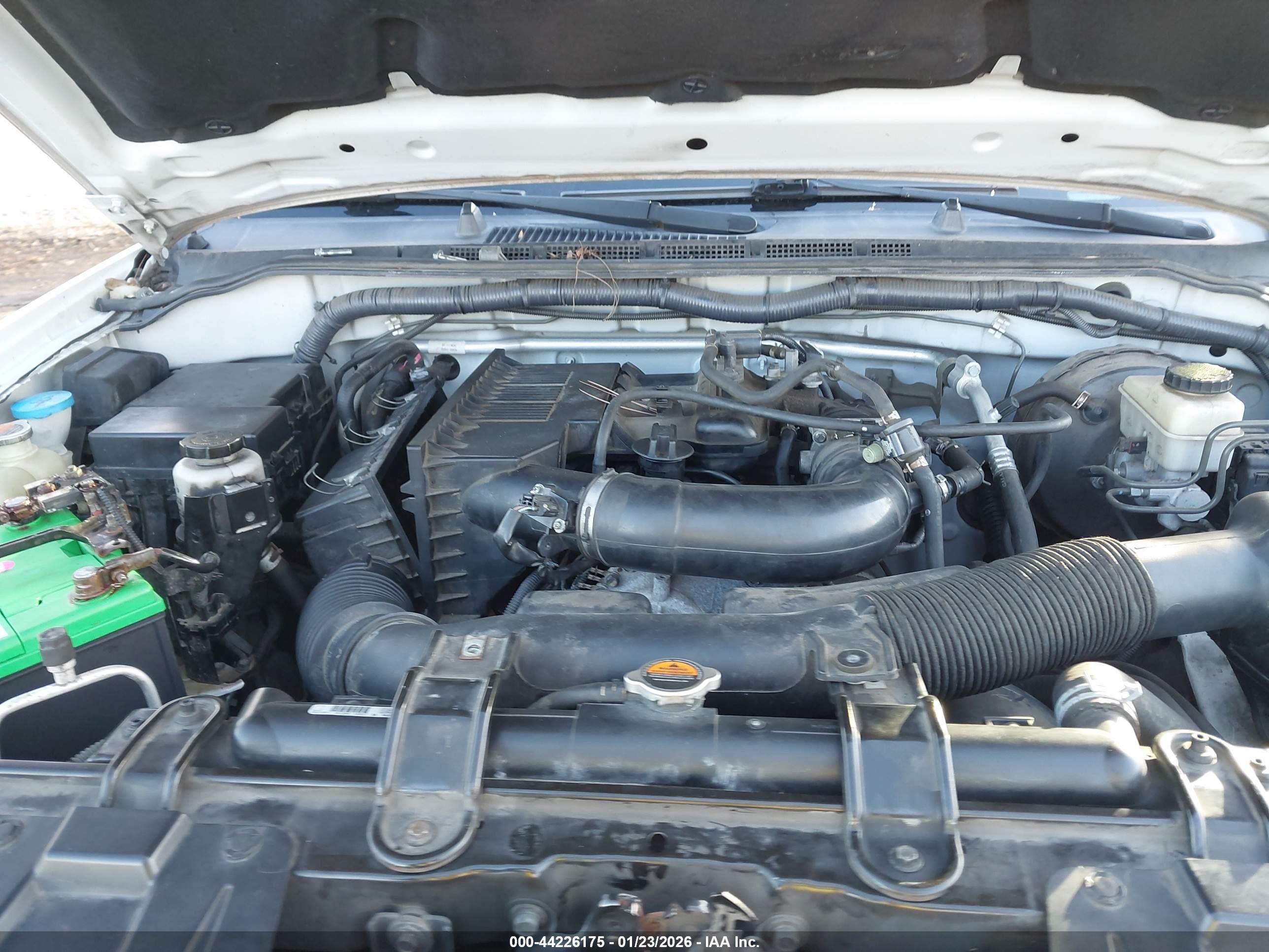 NISSAN FRONTIER image 10