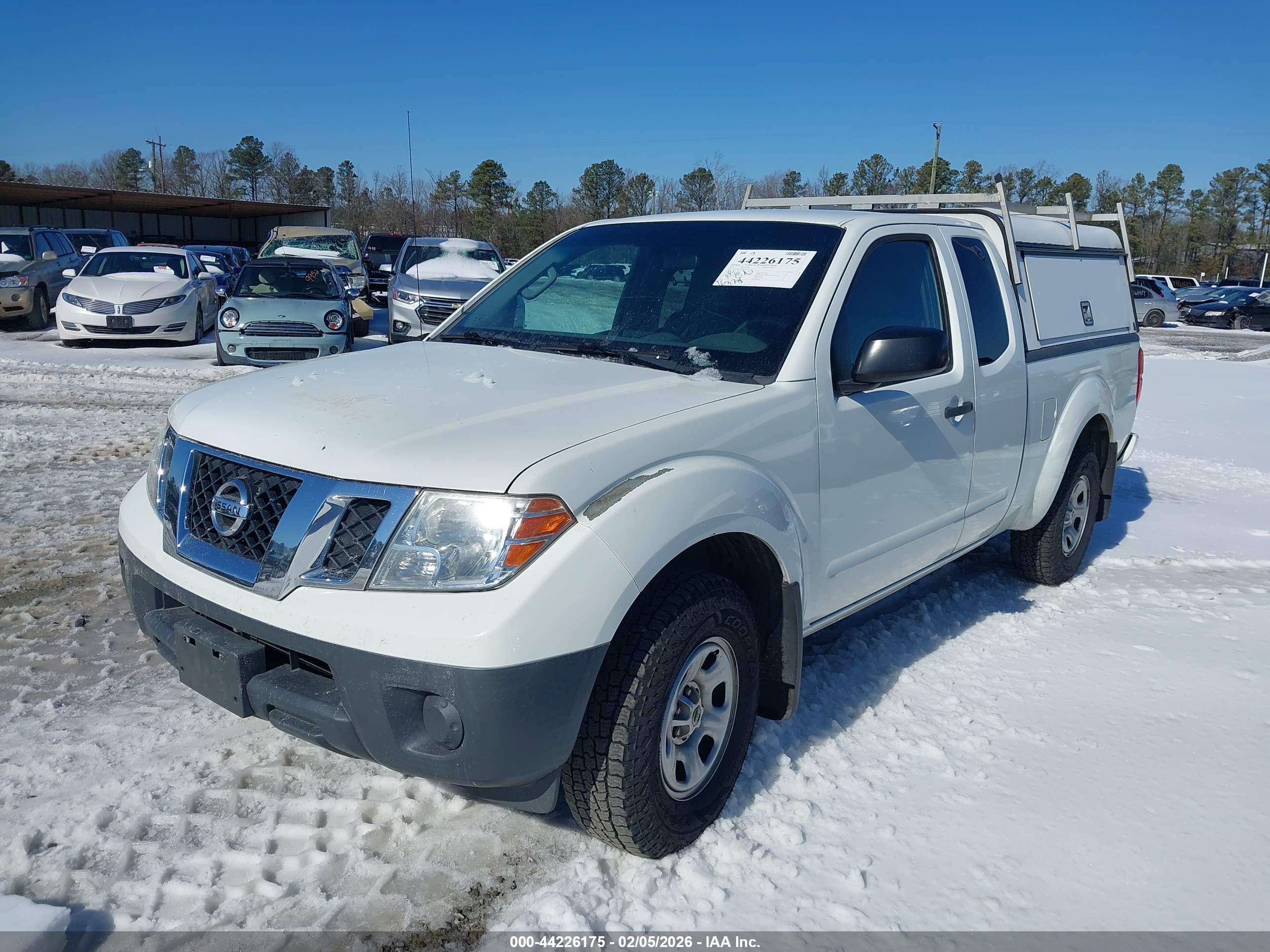 NISSAN FRONTIER image 2