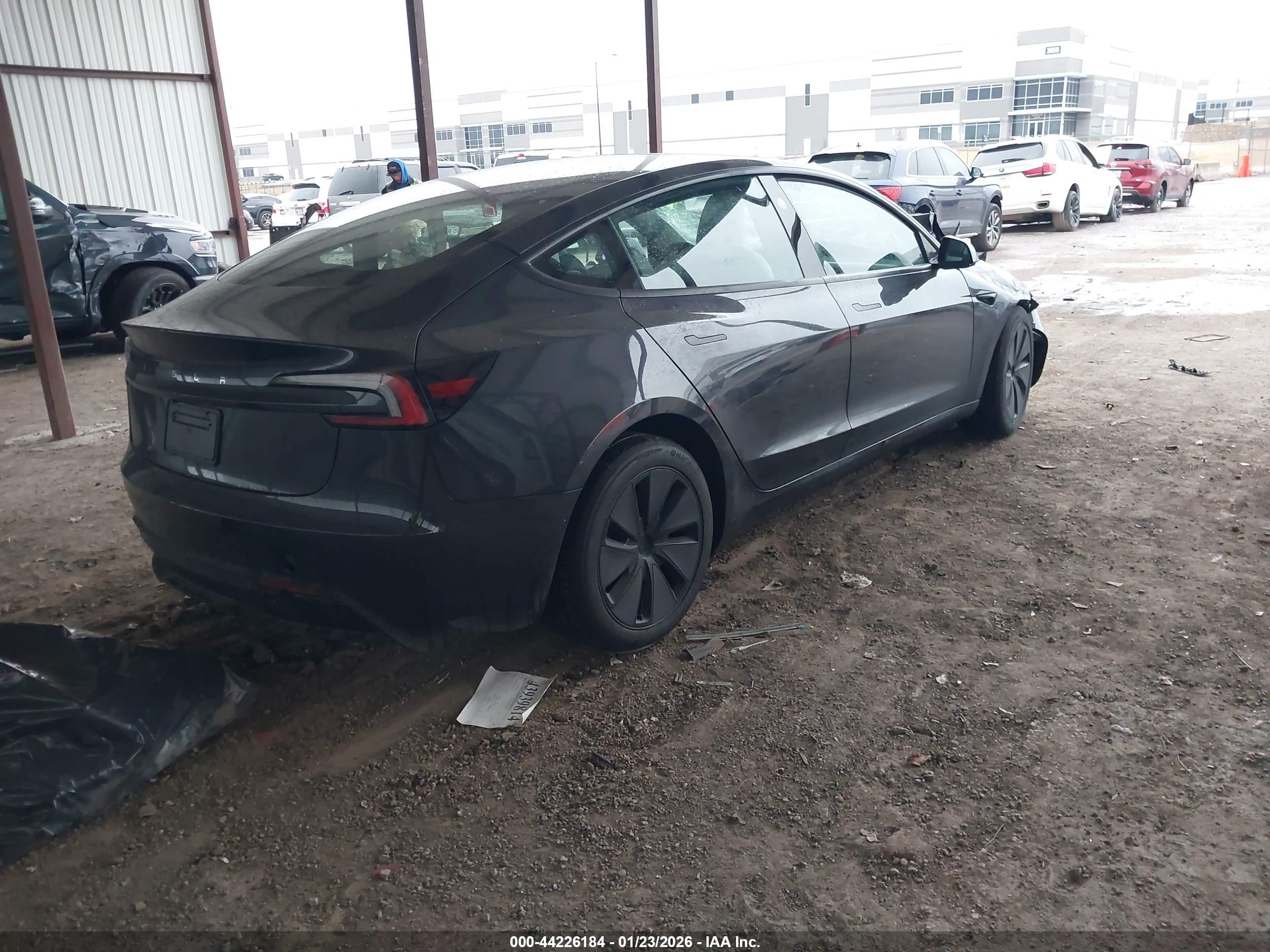 TESLA MODEL image 4