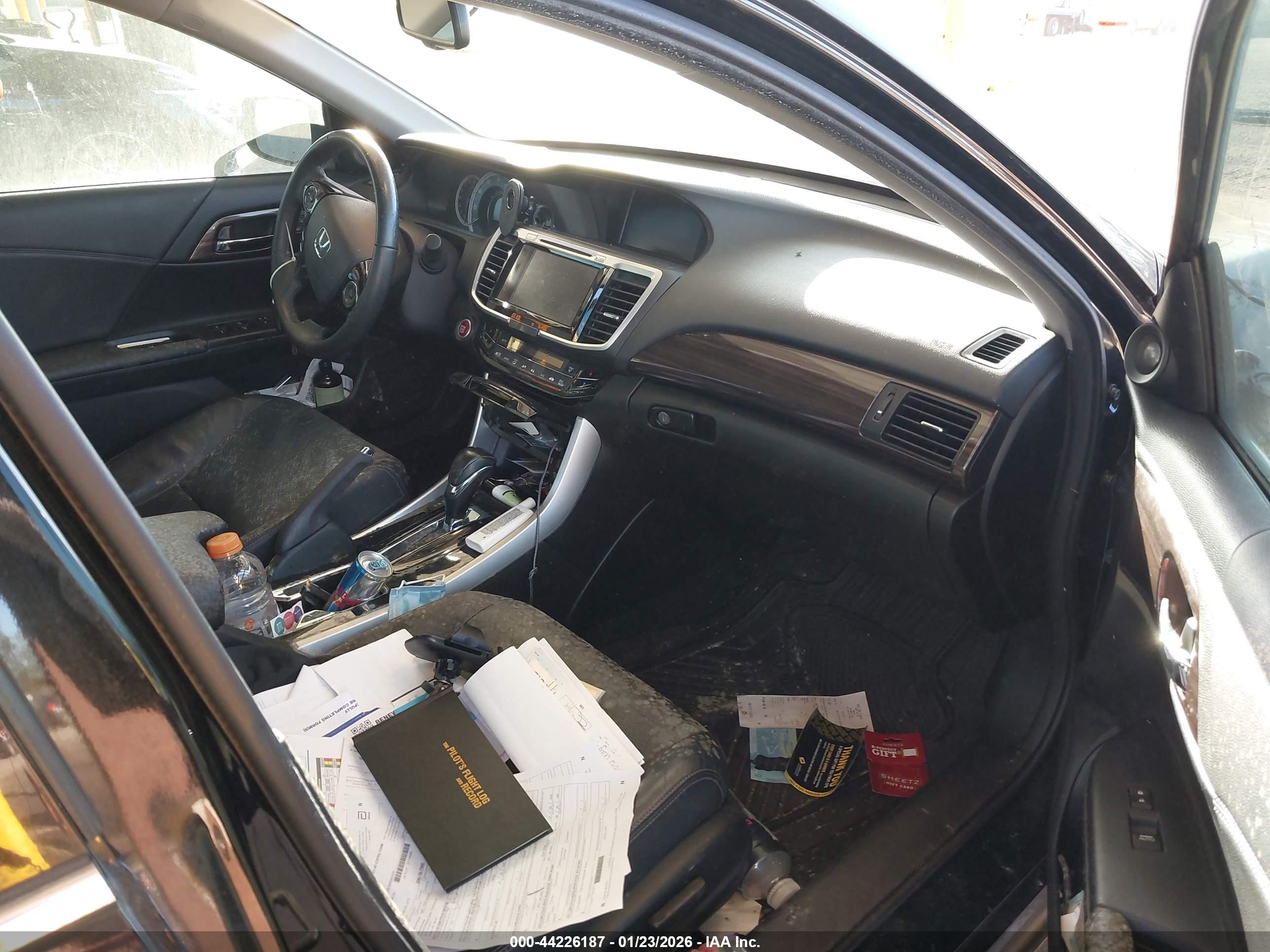 HONDA ACCORD image 5