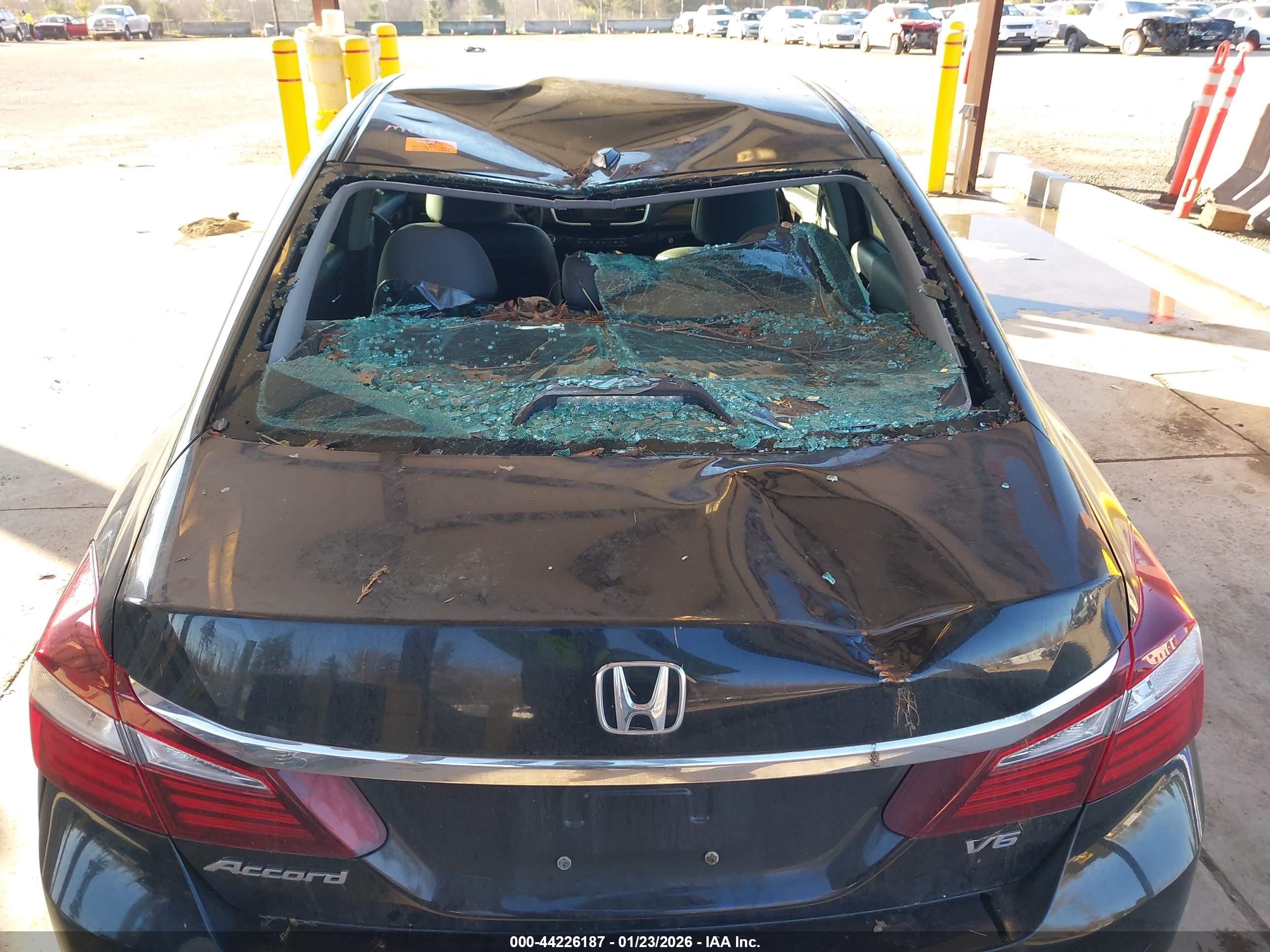 HONDA ACCORD image 6