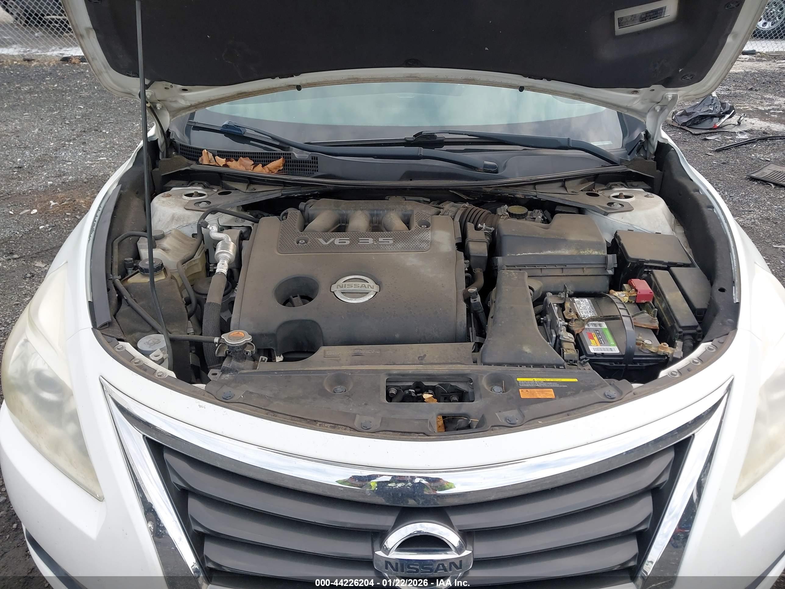NISSAN ALTIMA image 10