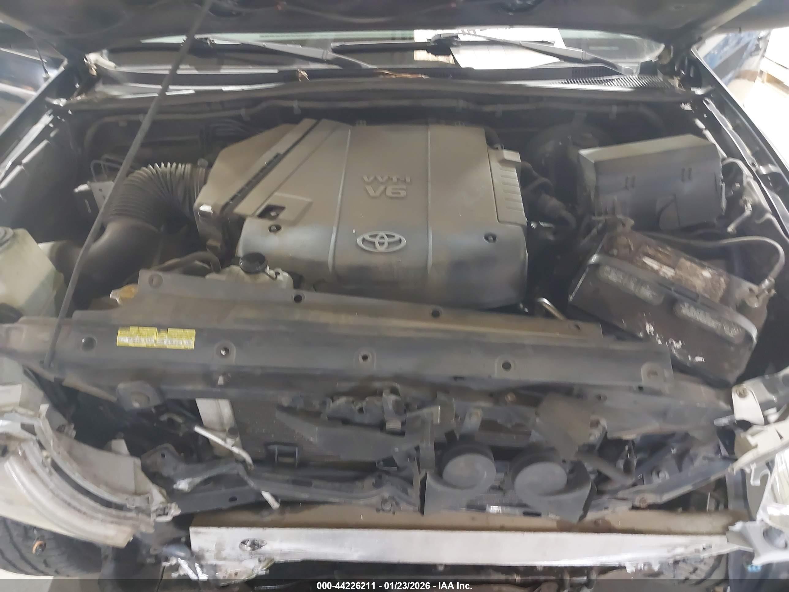 TOYOTA TACOMA image 10