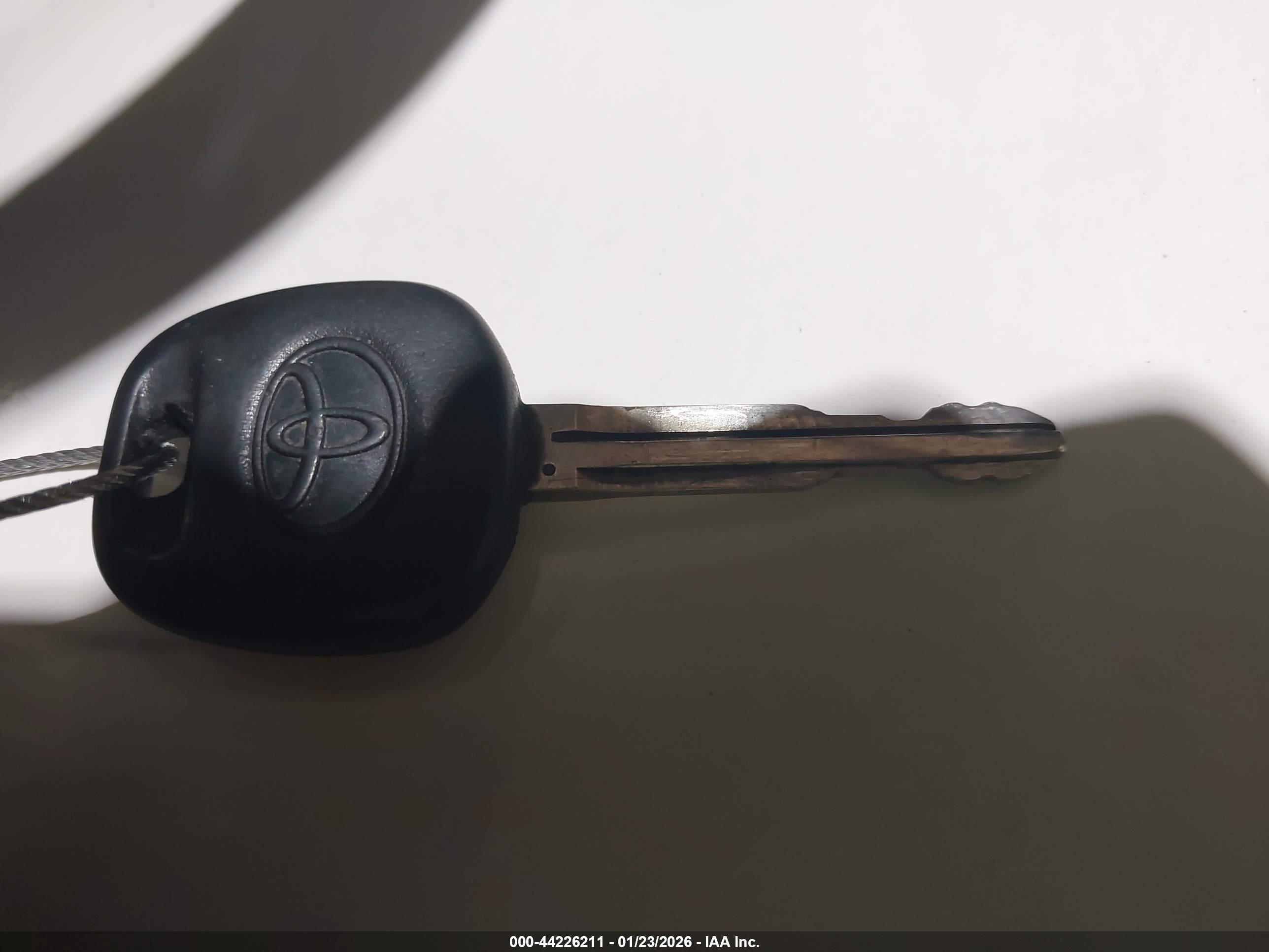 TOYOTA TACOMA image 11