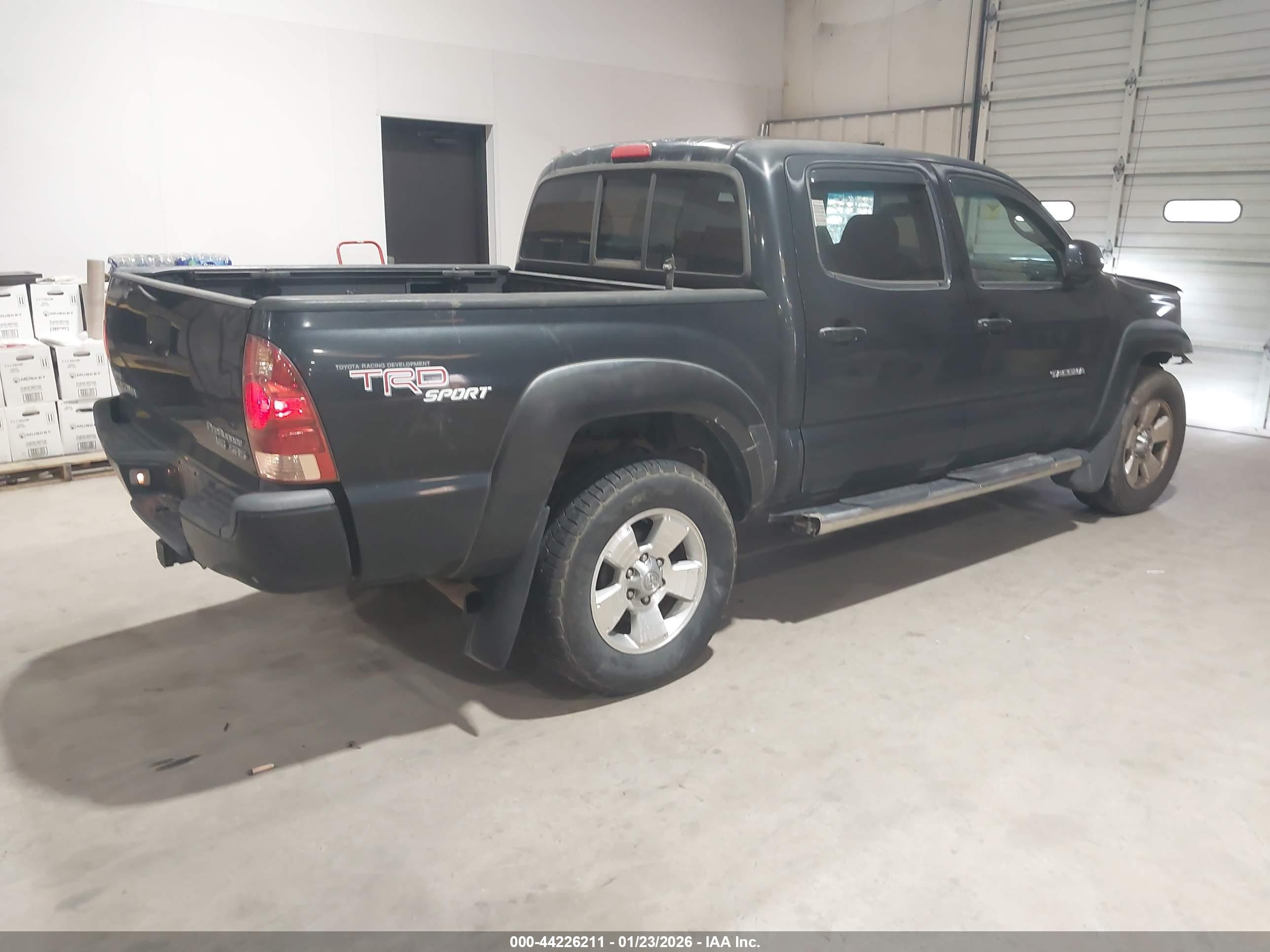 TOYOTA TACOMA image 4