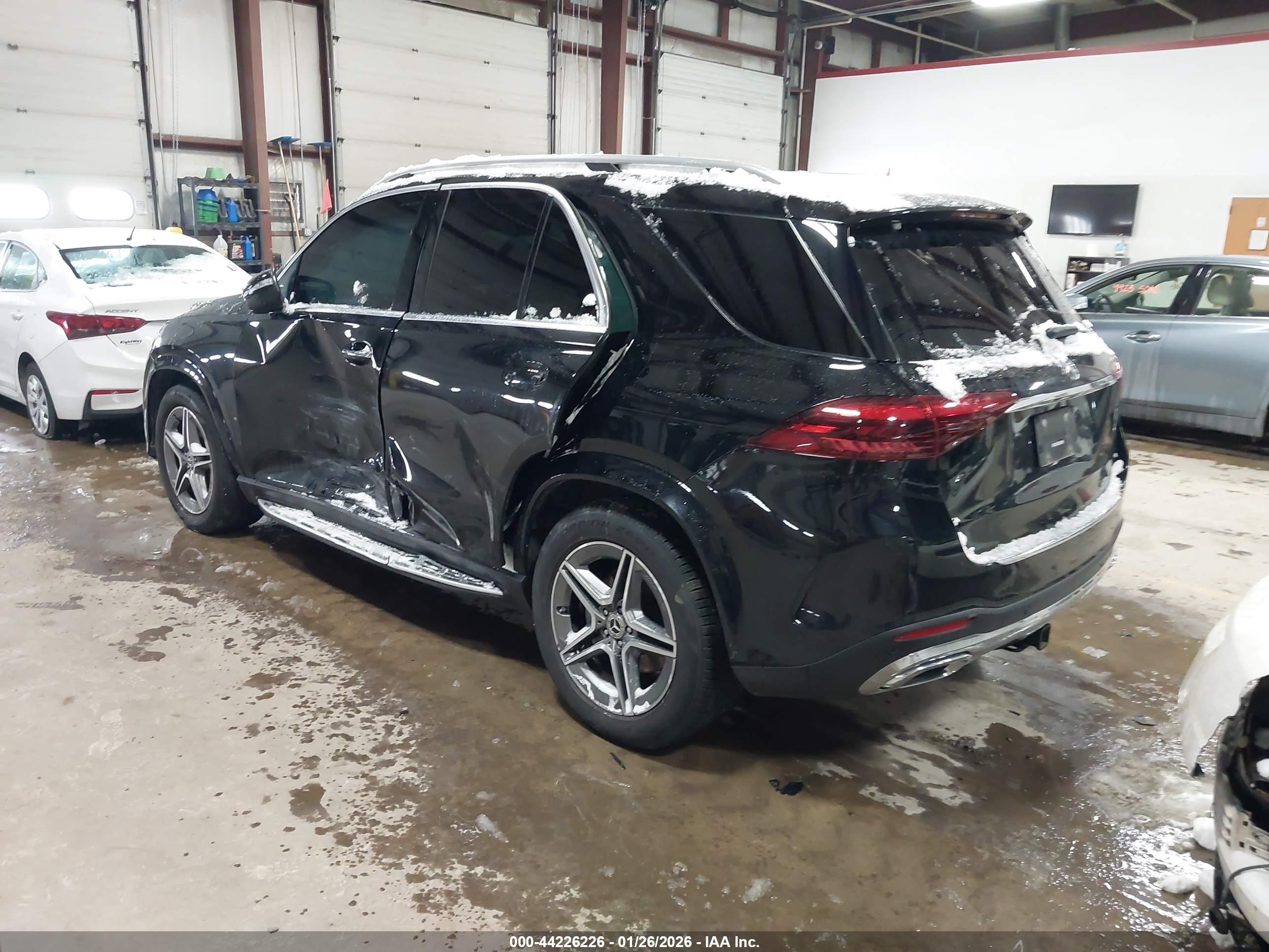 MERCEDES-BENZ GLE image 3