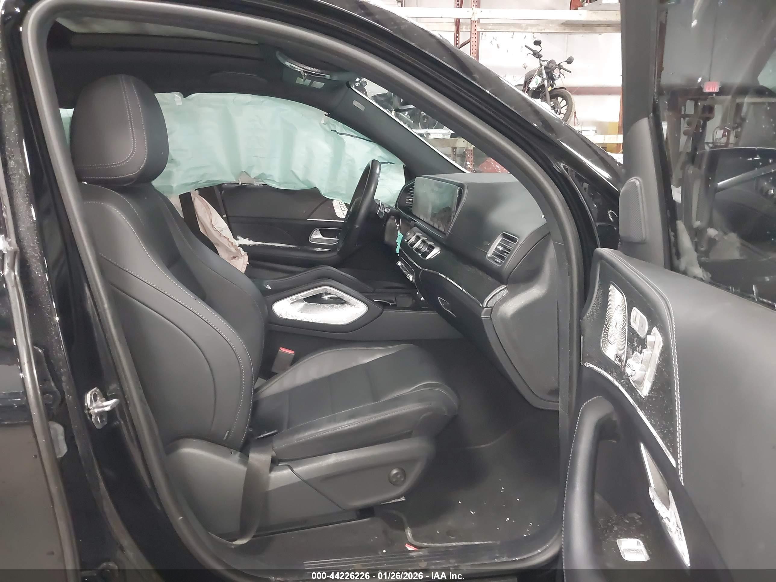 MERCEDES-BENZ GLE image 5