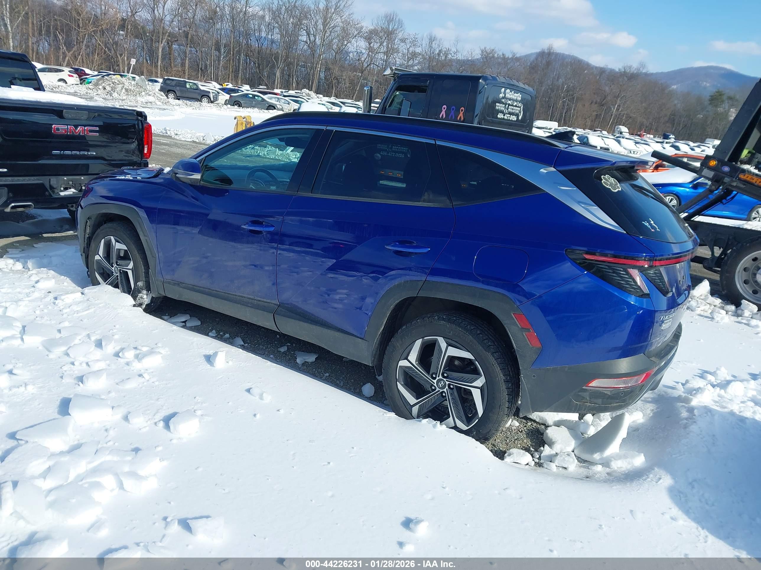 HYUNDAI TUCSON image 3