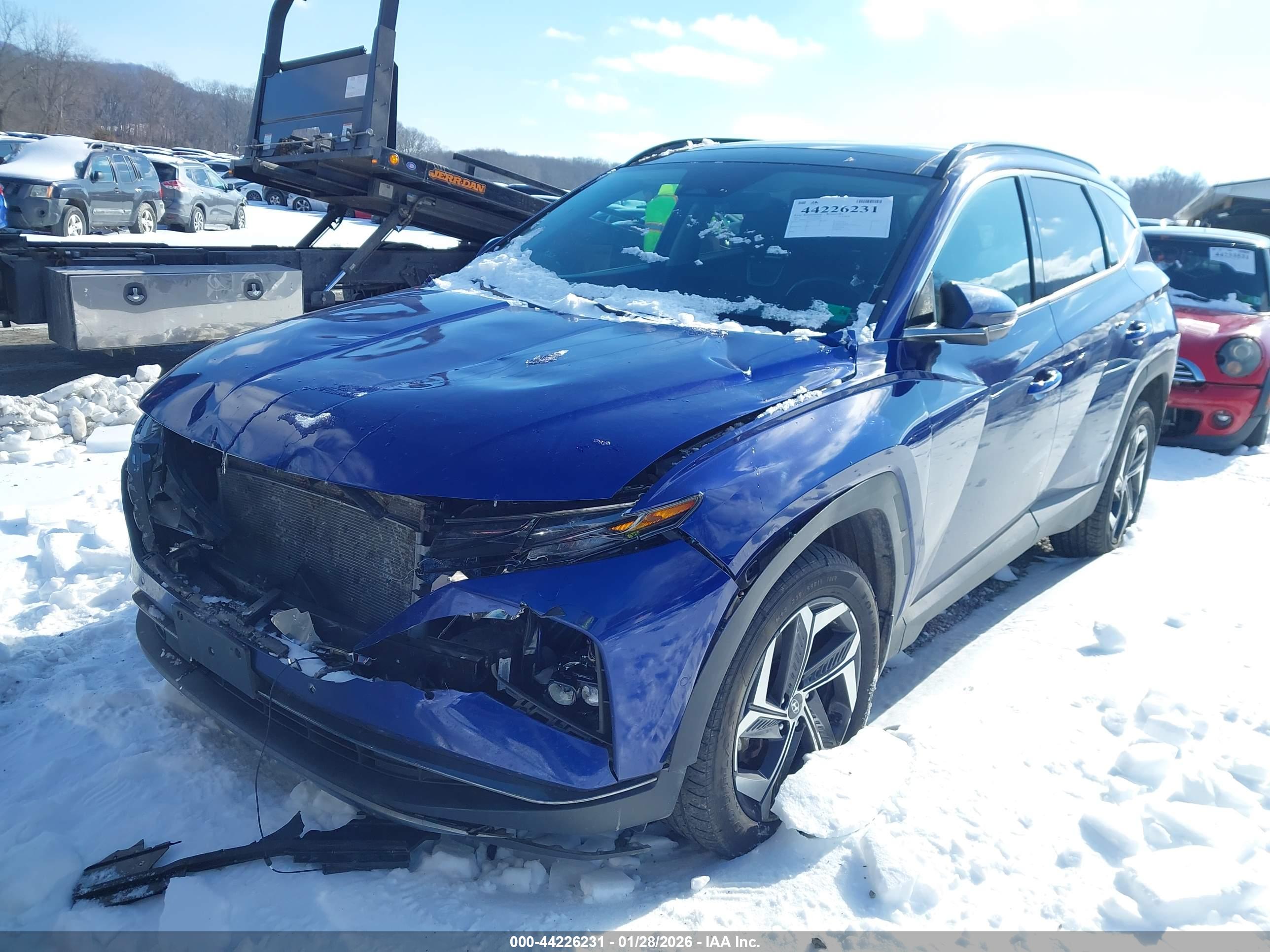 HYUNDAI TUCSON image 6