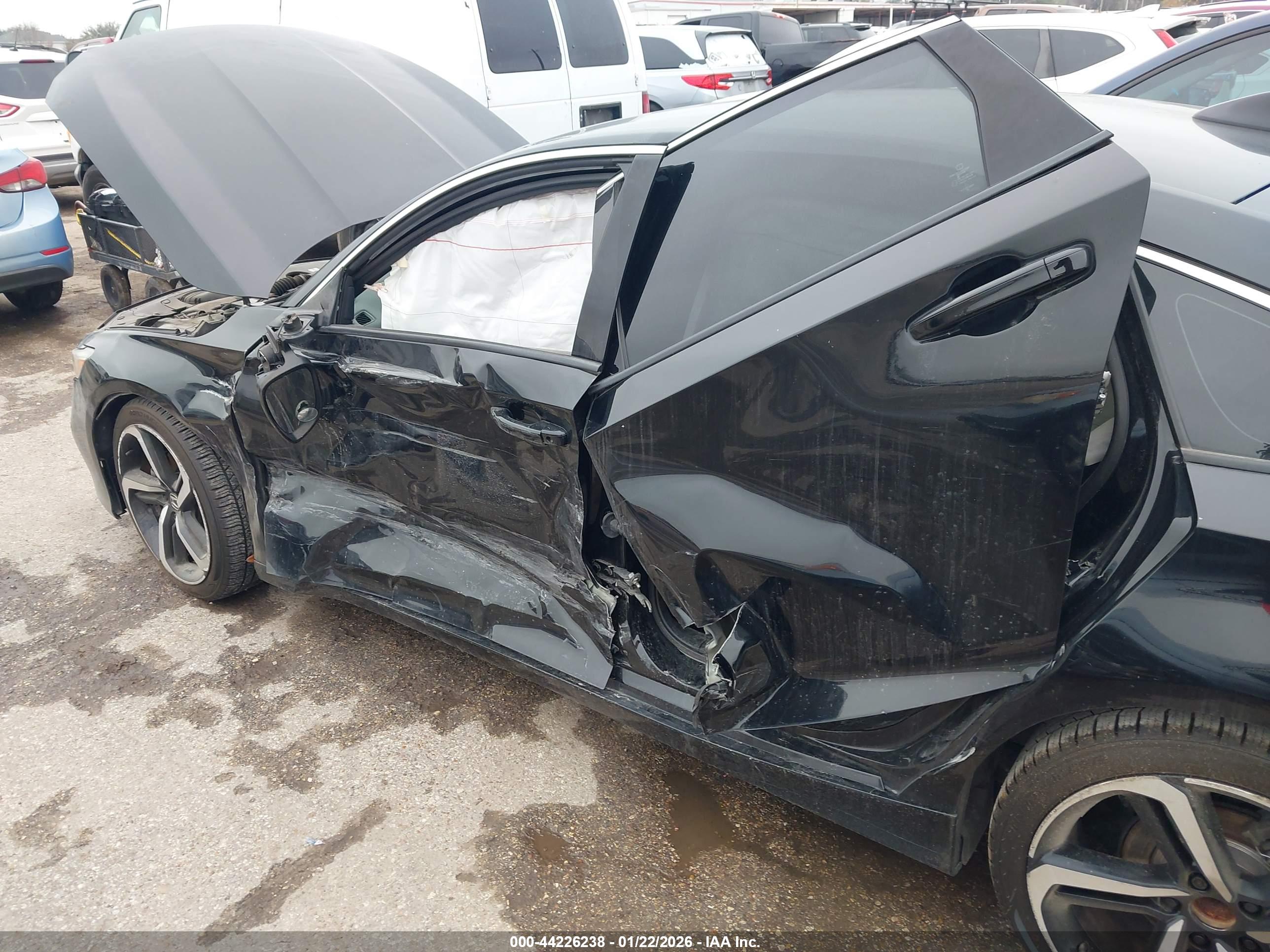 HONDA ACCORD image 6