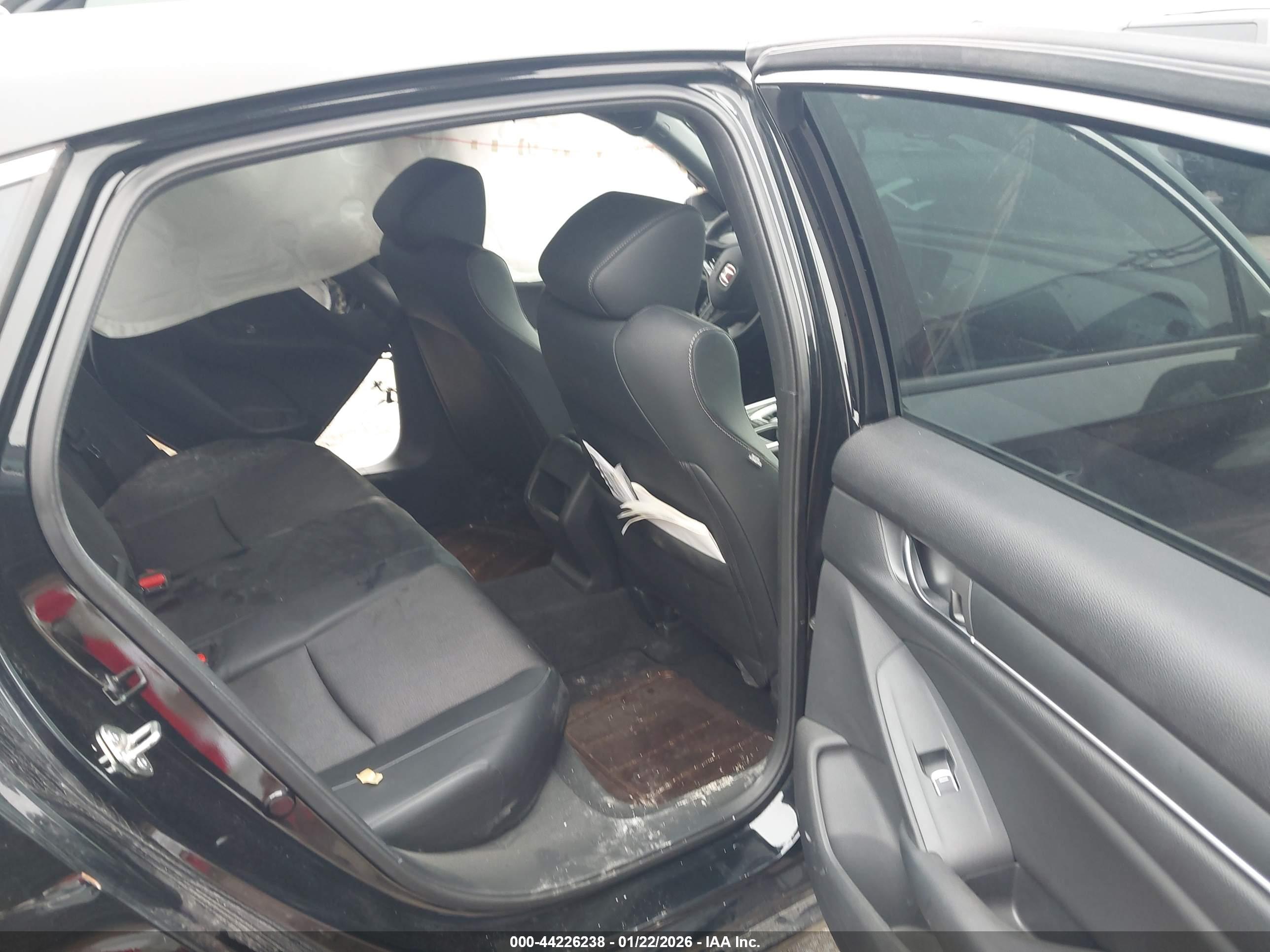 HONDA ACCORD image 8