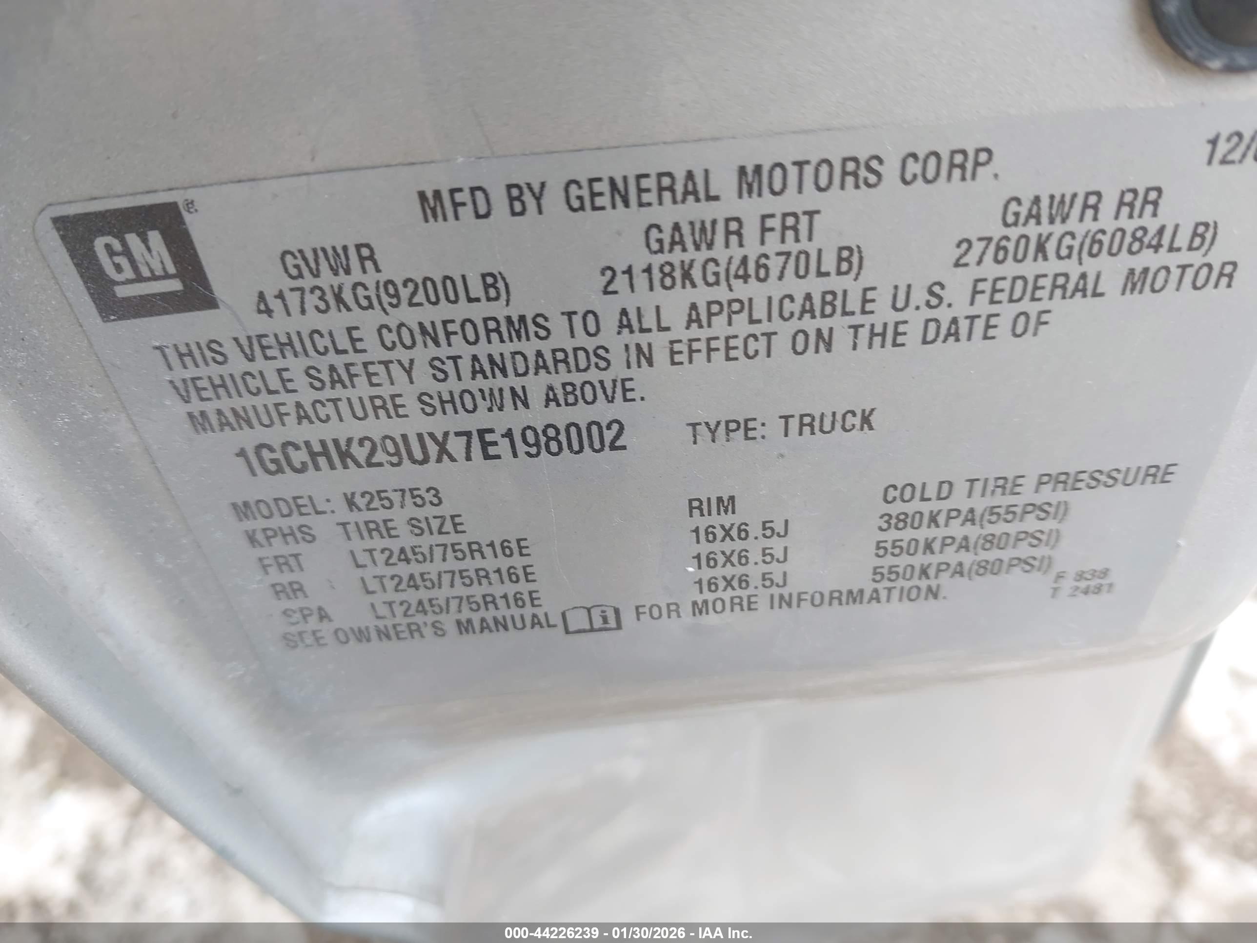 CHEVROLET SILVERADO image 9