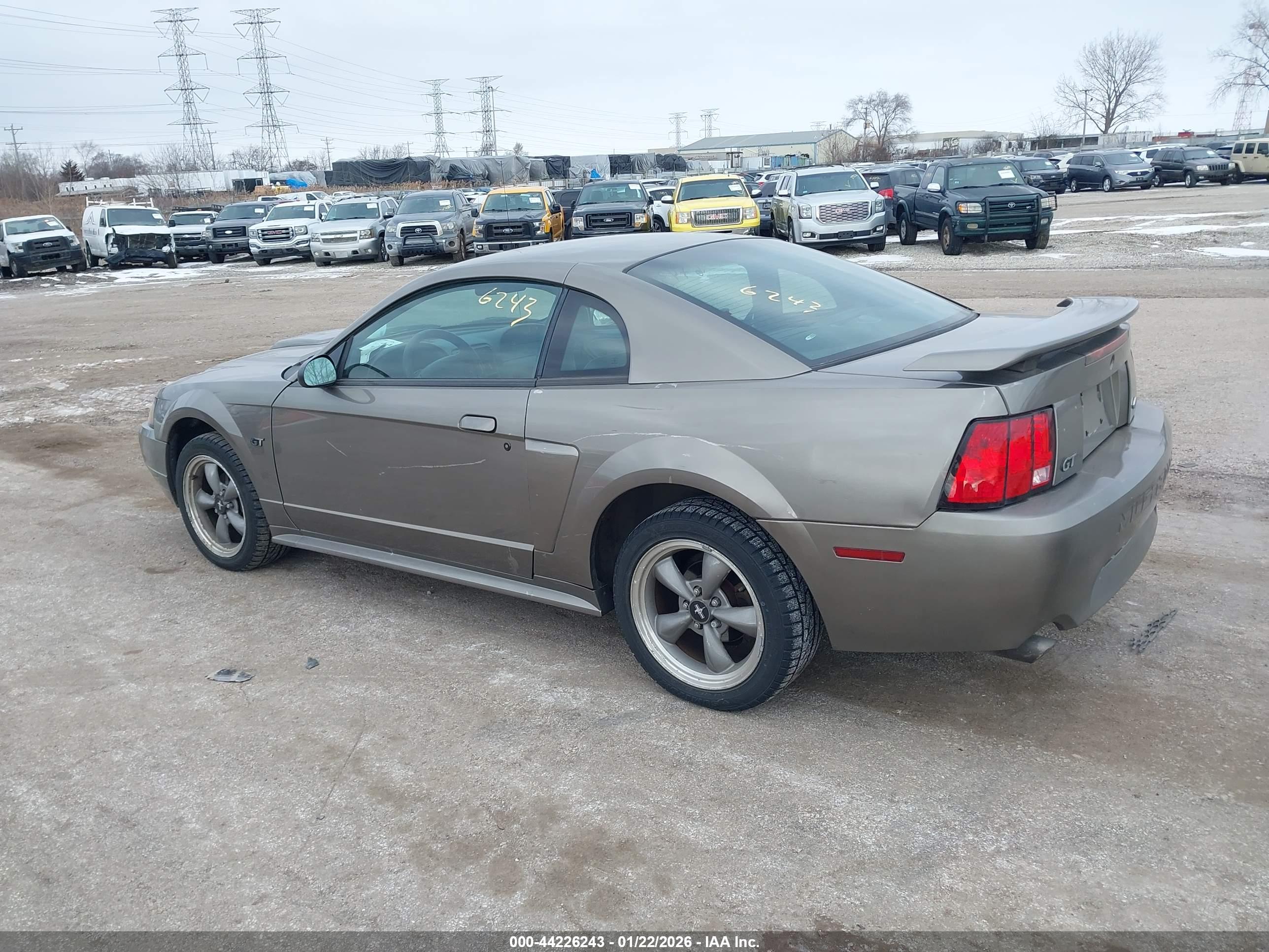 FORD MUSTANG image 3