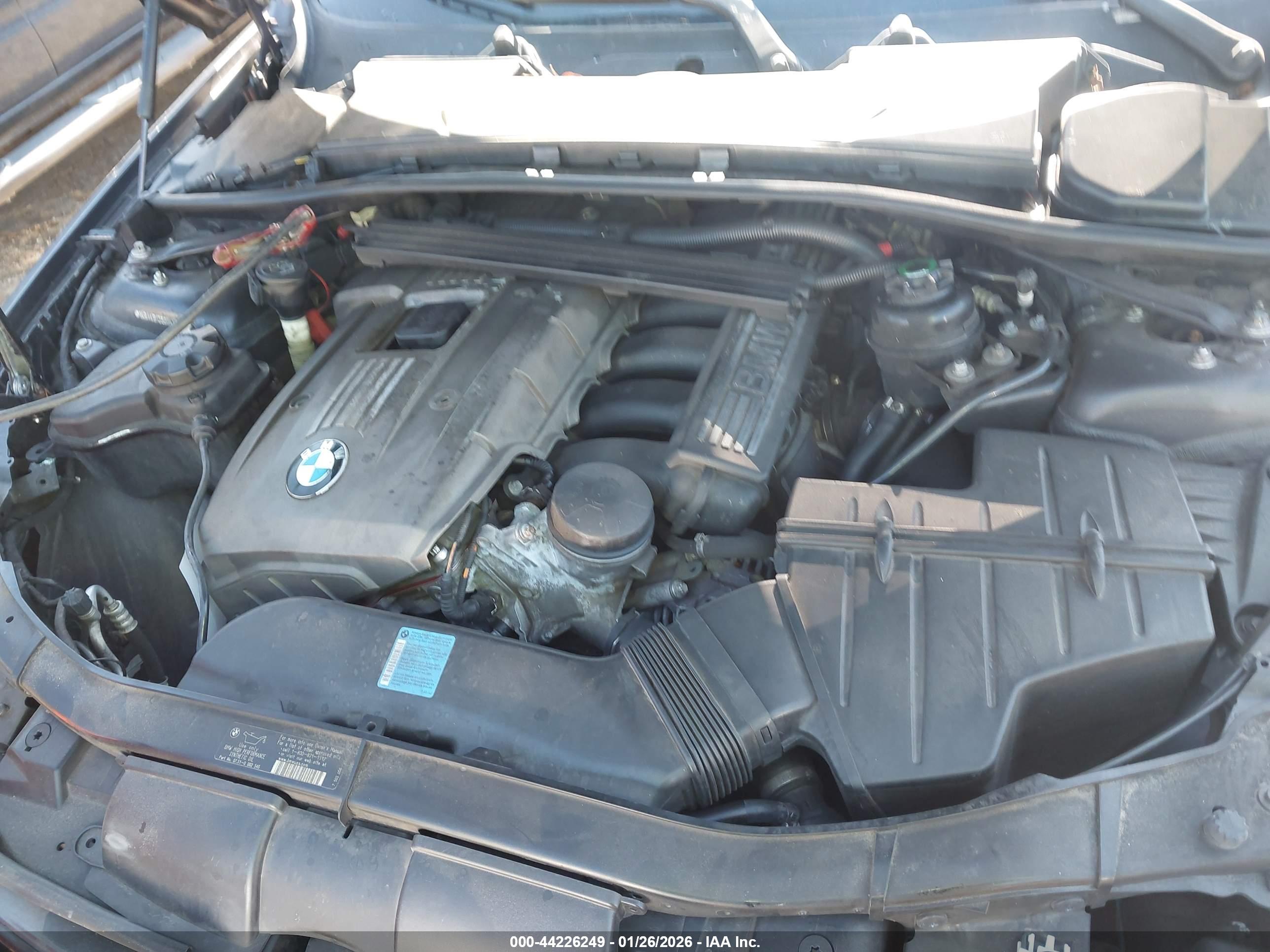 BMW 325I image 10