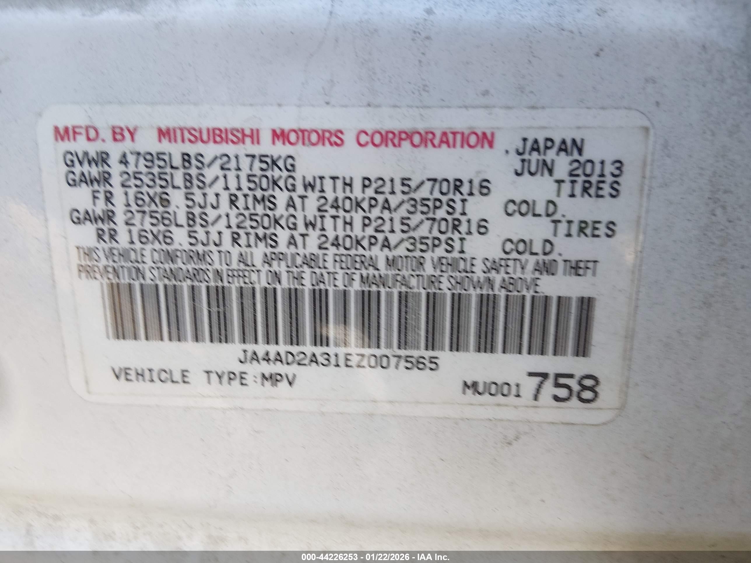MITSUBISHI OUTLANDER image 9