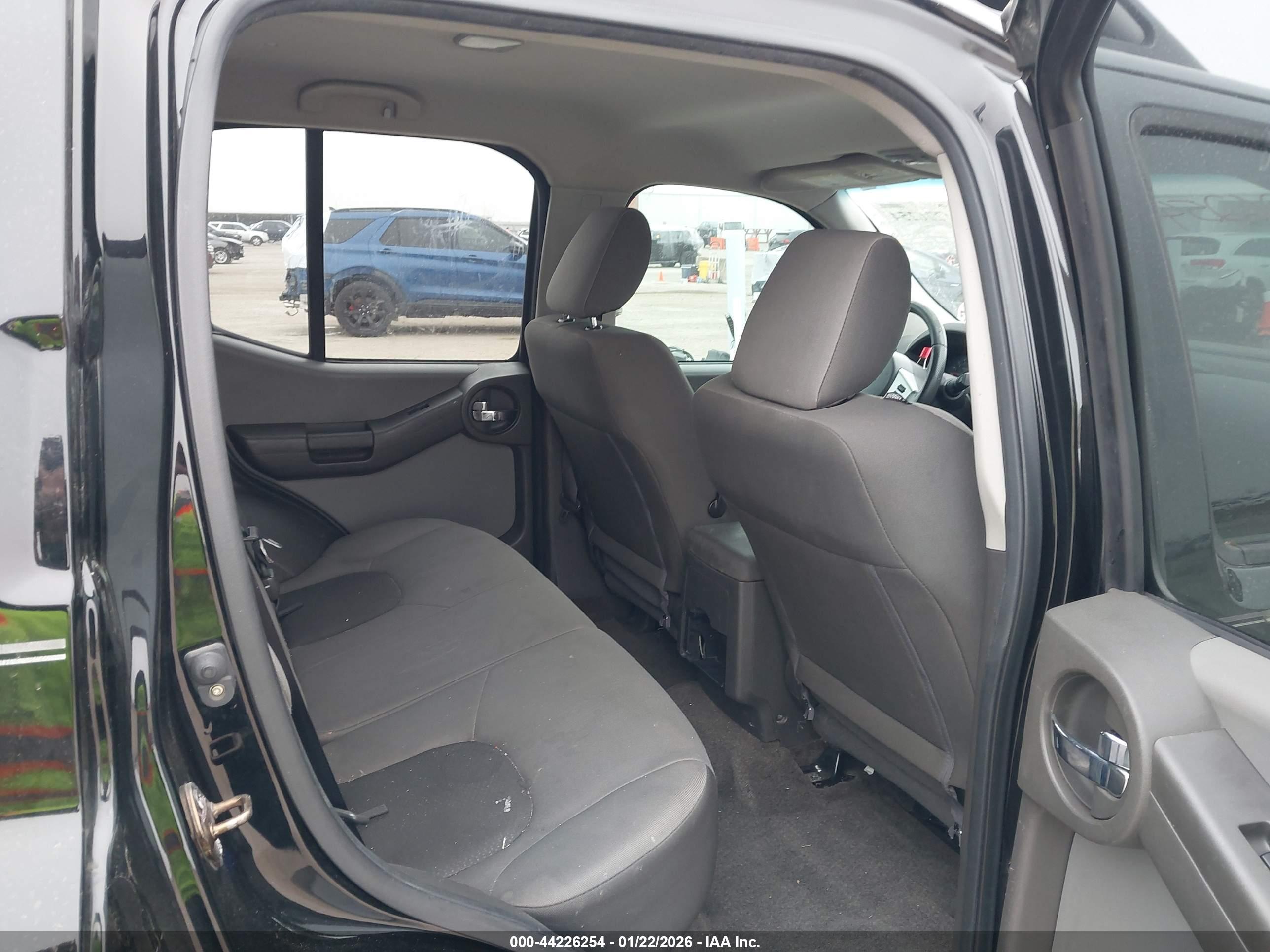 NISSAN XTERRA image 8
