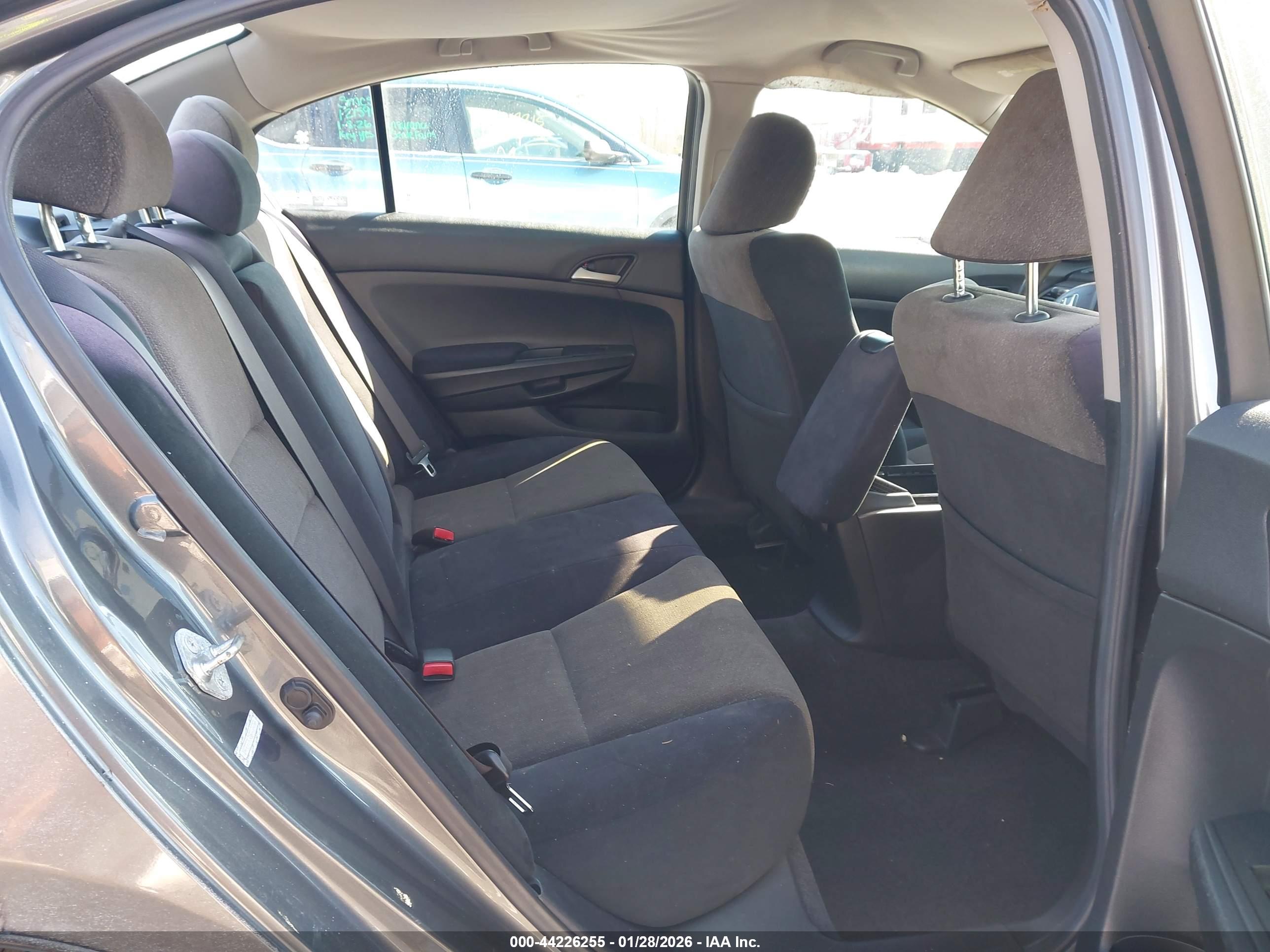 HONDA ACCORD image 8