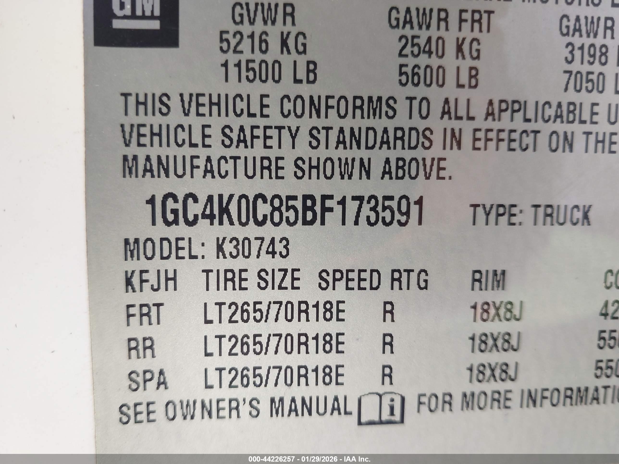 CHEVROLET SILVERADO image 9
