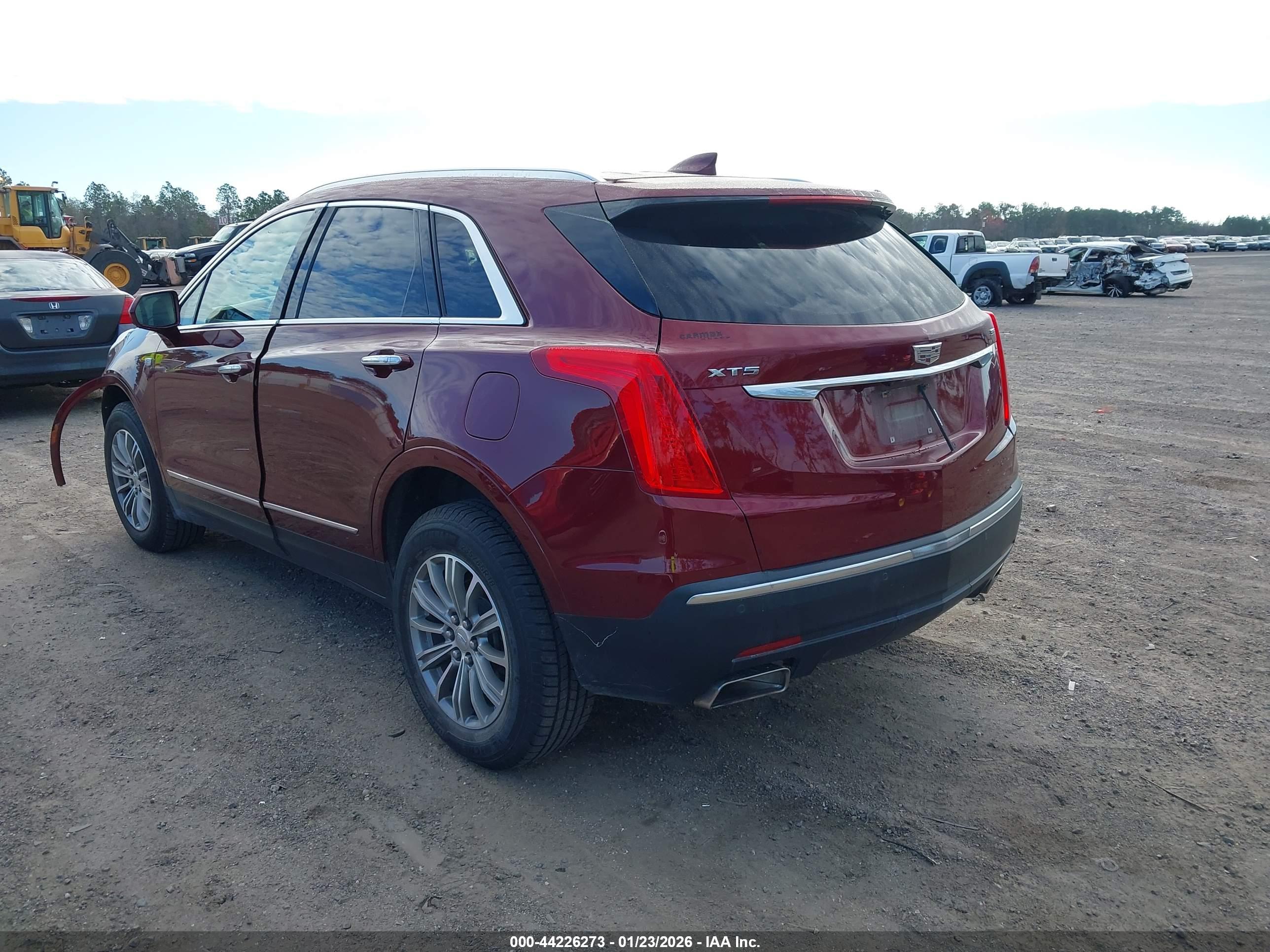 CADILLAC XT5 image 3