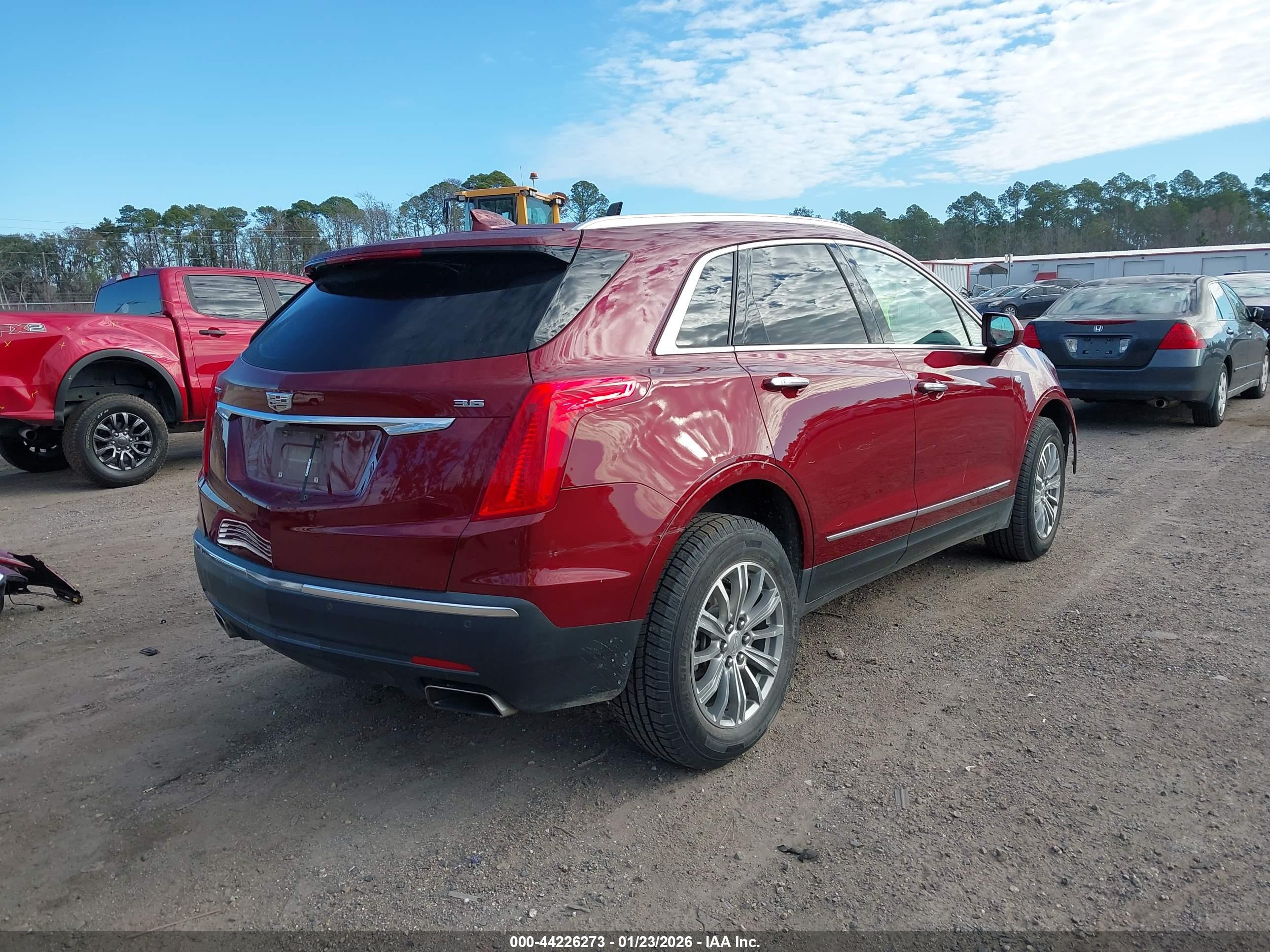 CADILLAC XT5 image 4