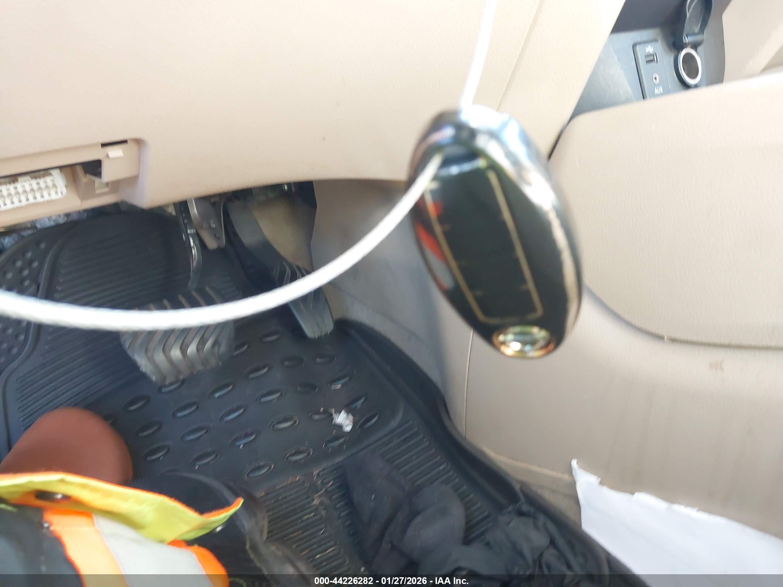 NISSAN ROGUE image 11