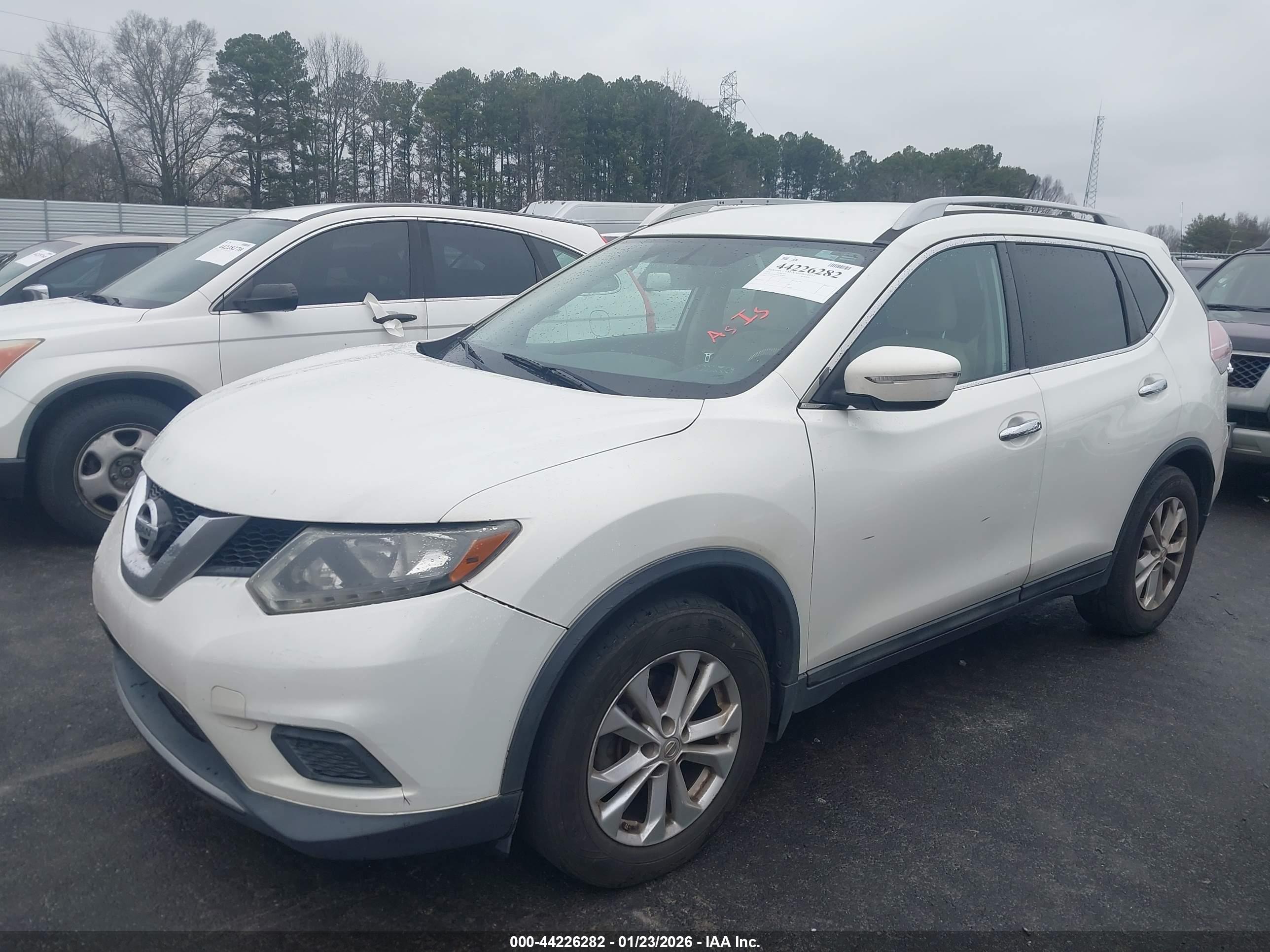 NISSAN ROGUE image 2