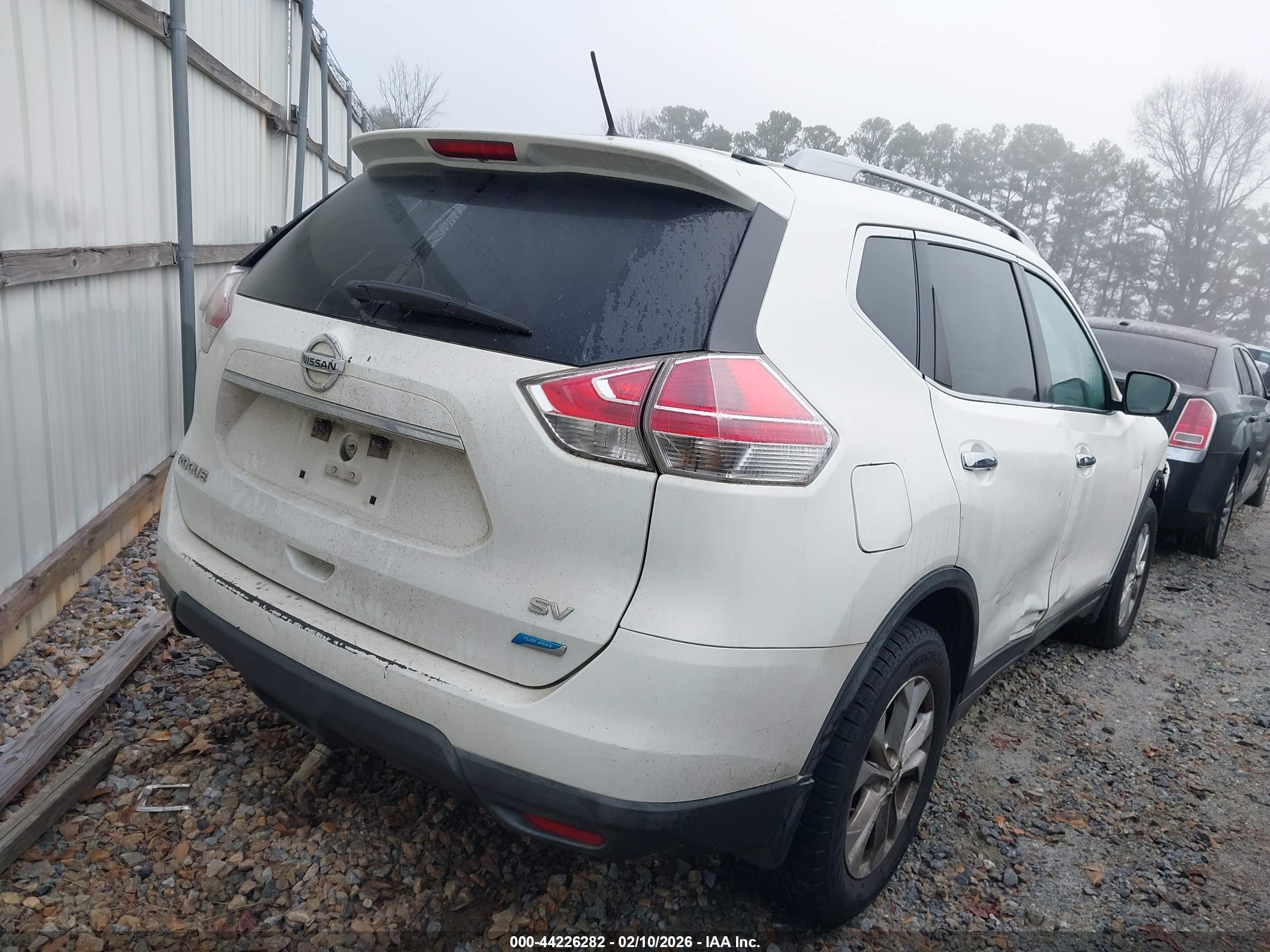NISSAN ROGUE image 4