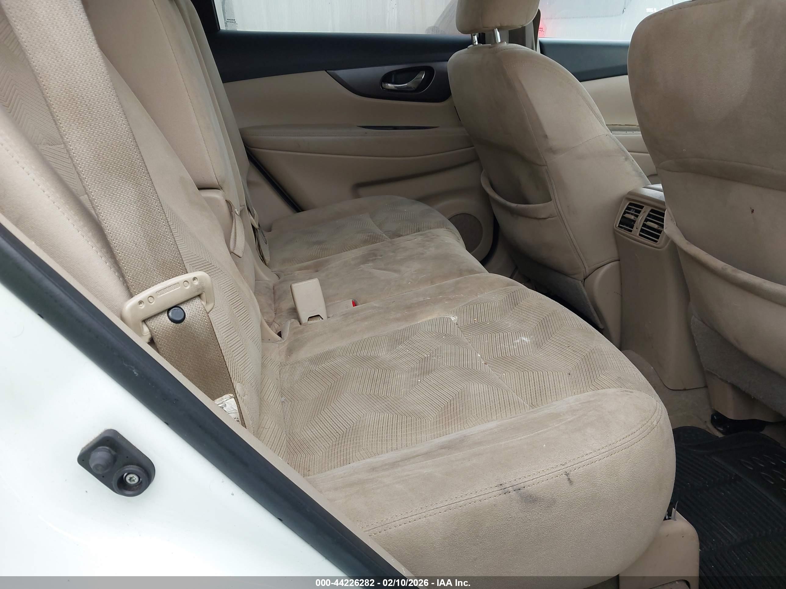 NISSAN ROGUE image 8
