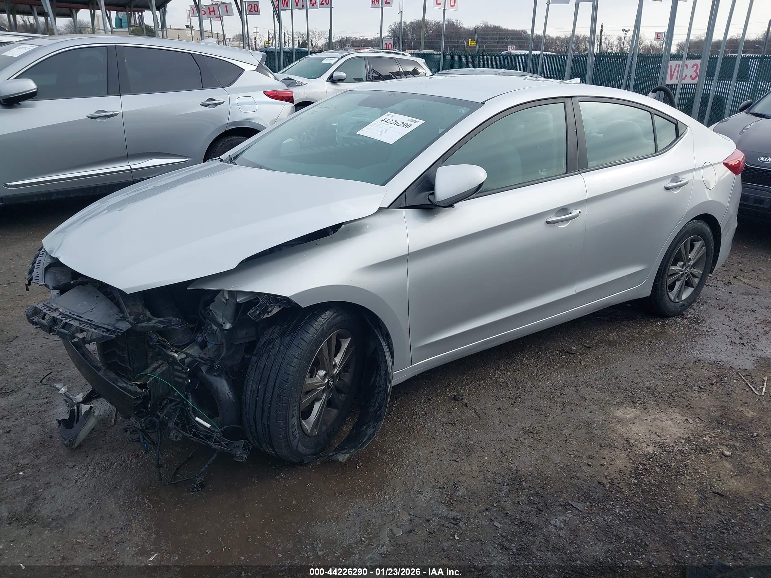 HYUNDAI ELANTRA image 2
