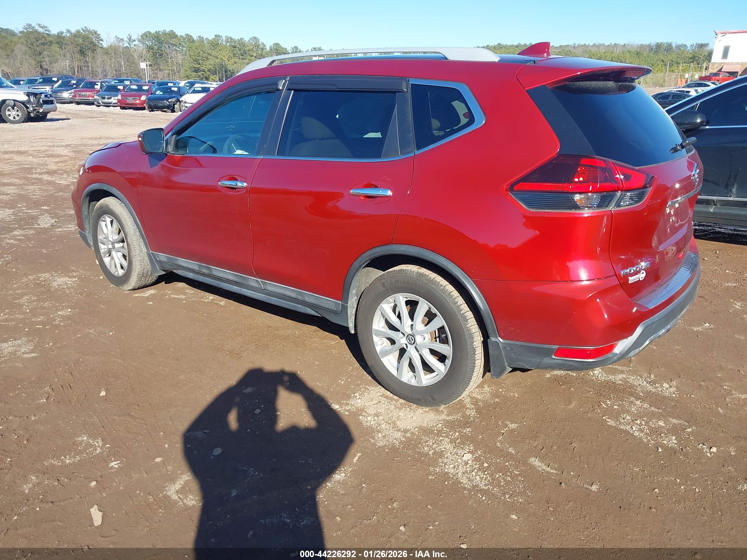 NISSAN ROGUE image 3