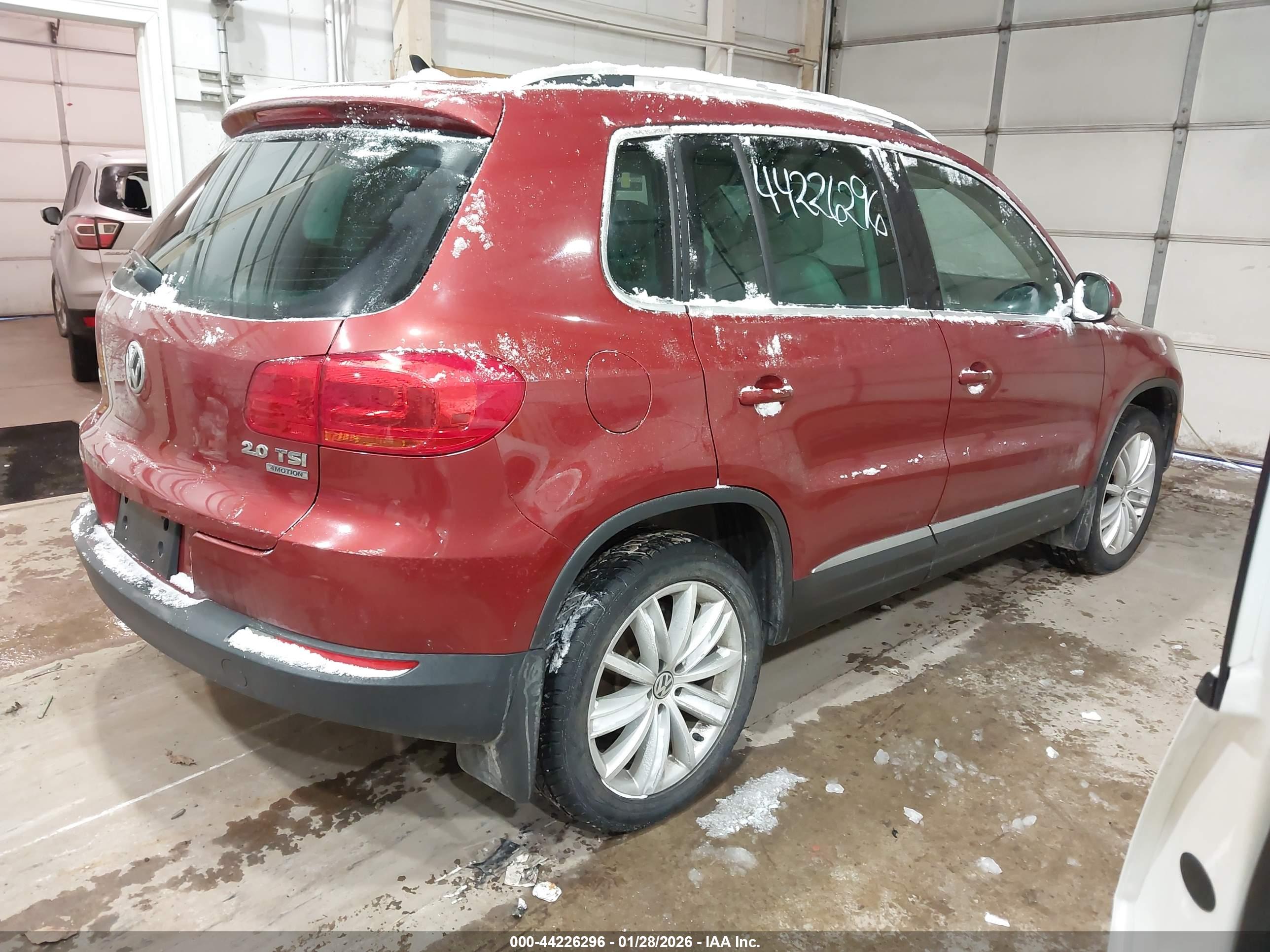 VOLKSWAGEN TIGUAN image 4