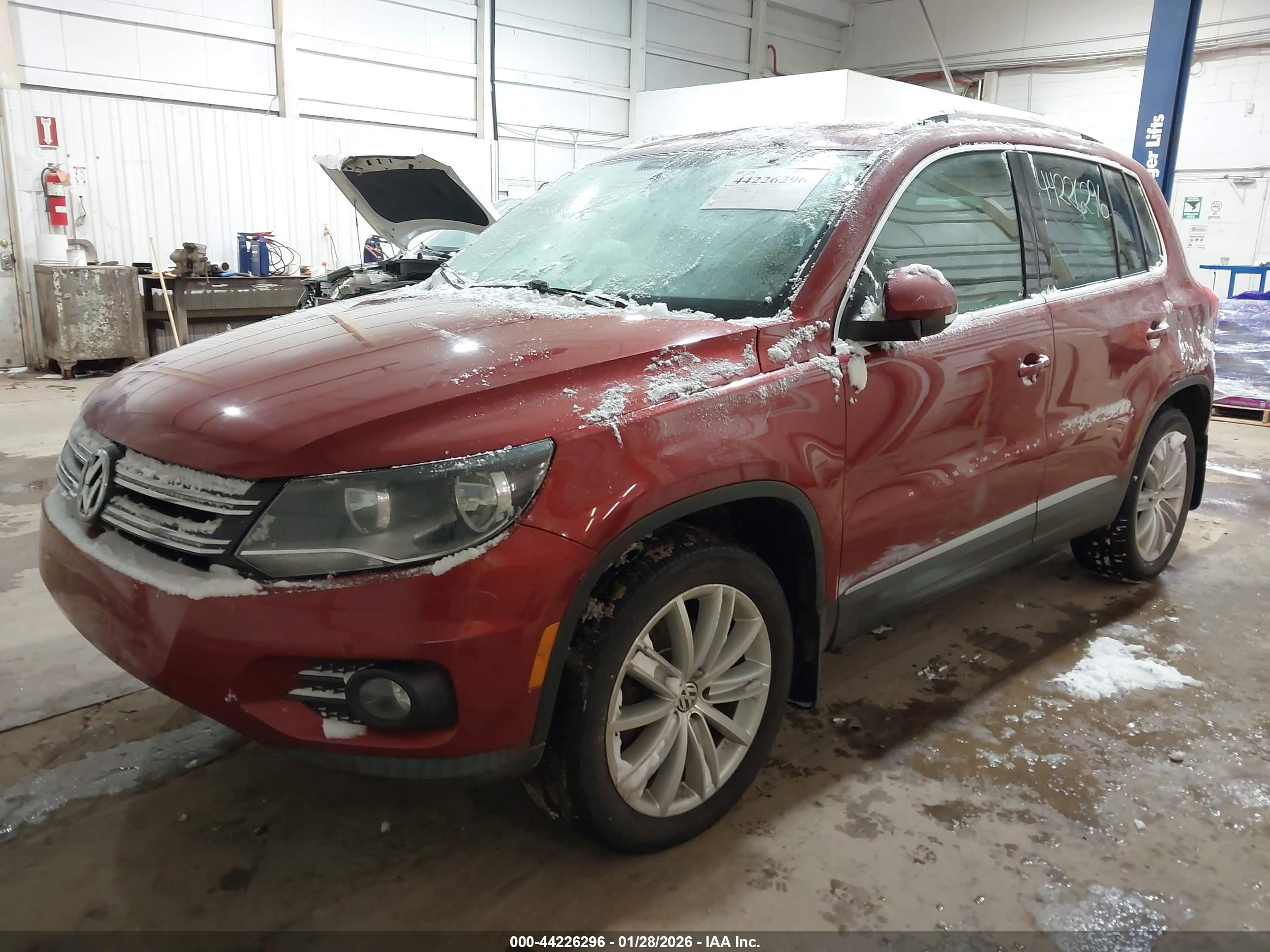 VOLKSWAGEN TIGUAN image 6