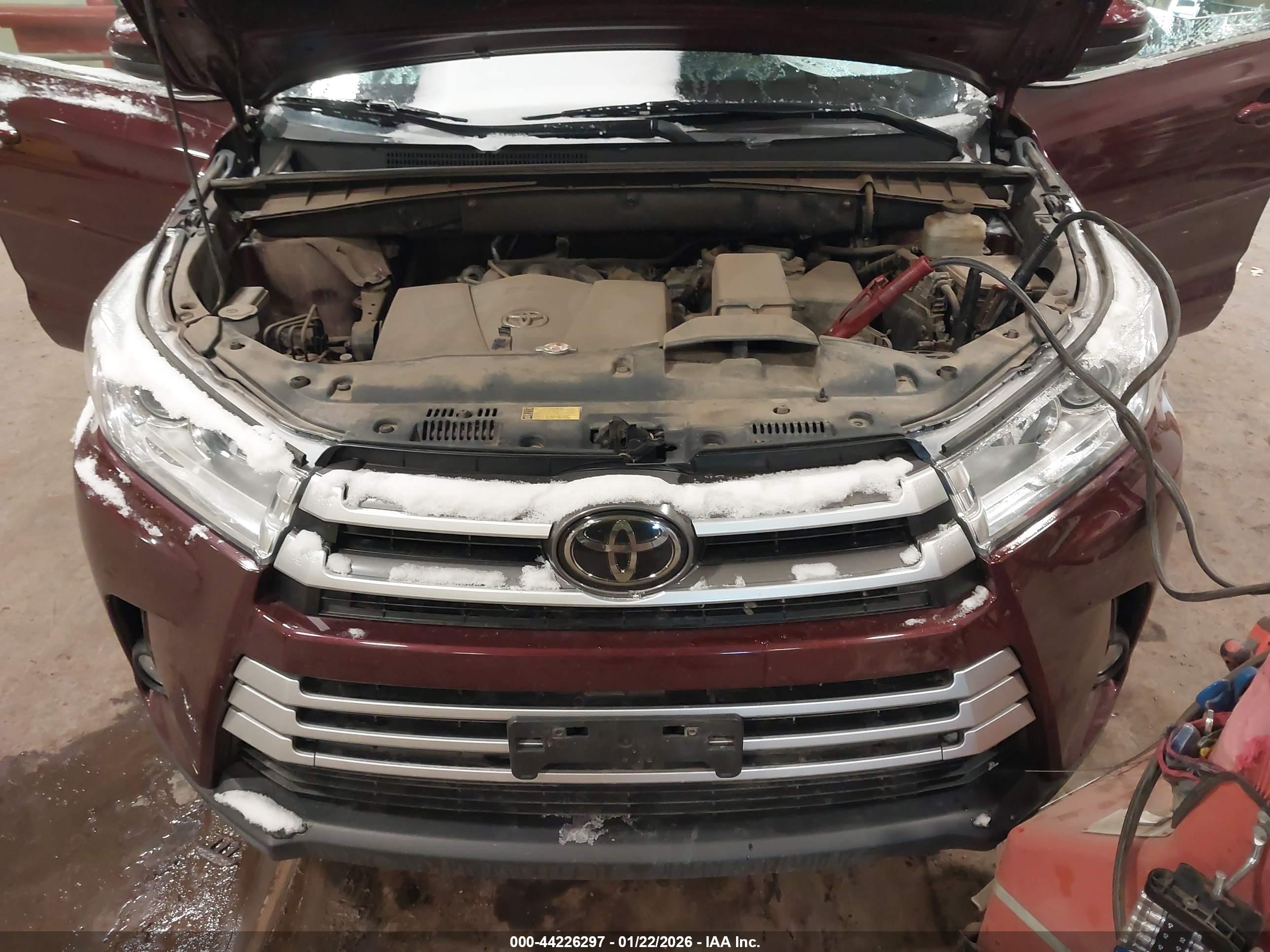 TOYOTA HIGHLANDER image 10