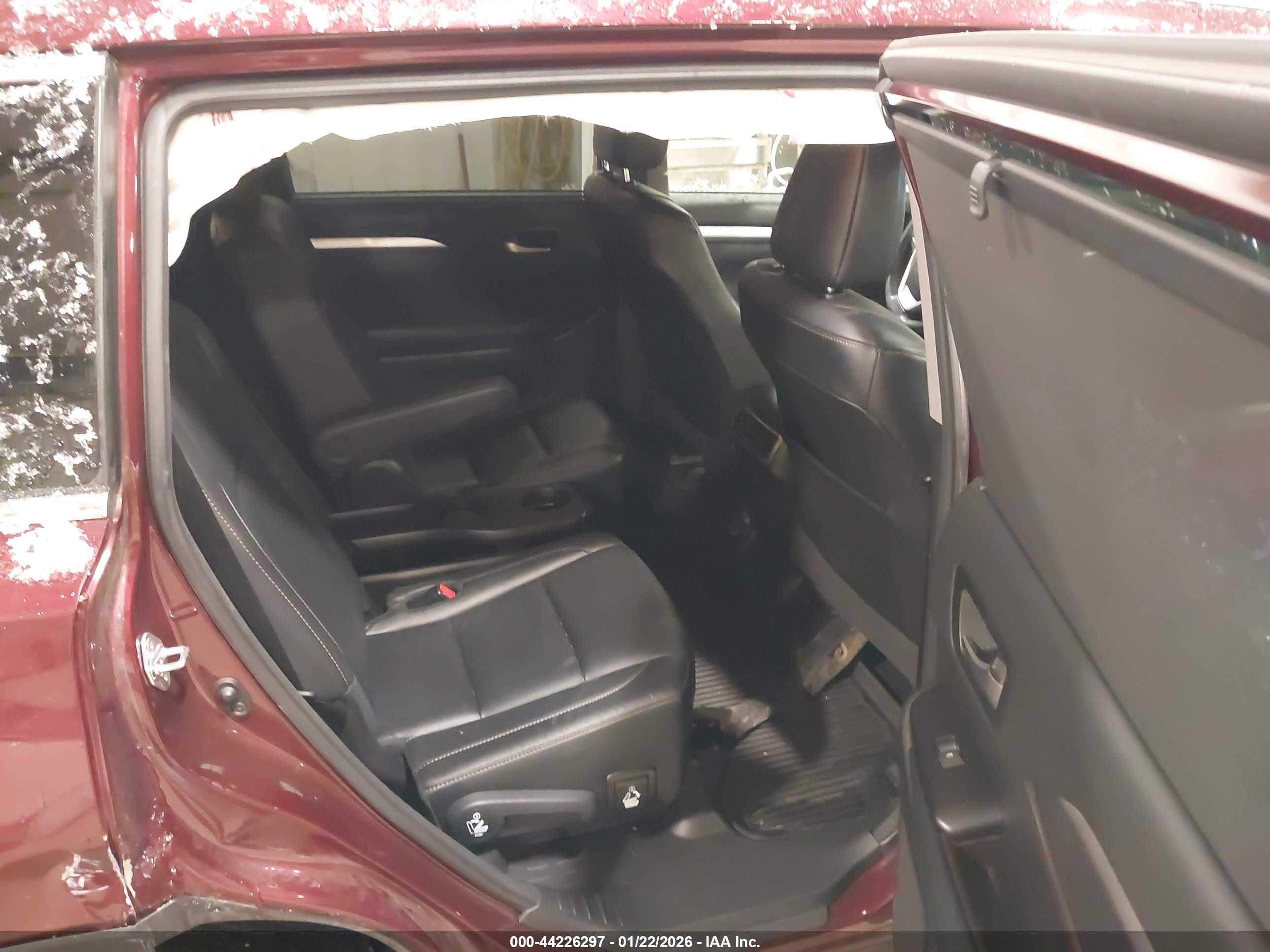 TOYOTA HIGHLANDER image 8