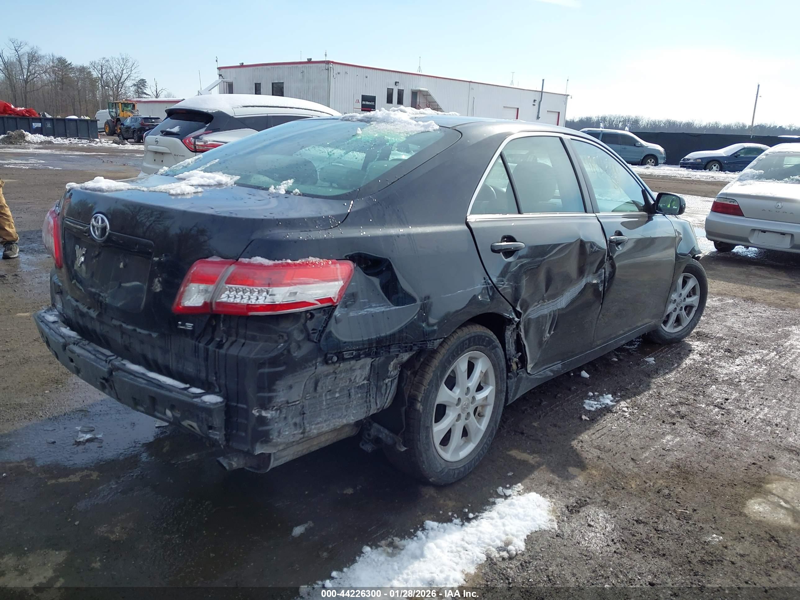 TOYOTA CAMRY image 4