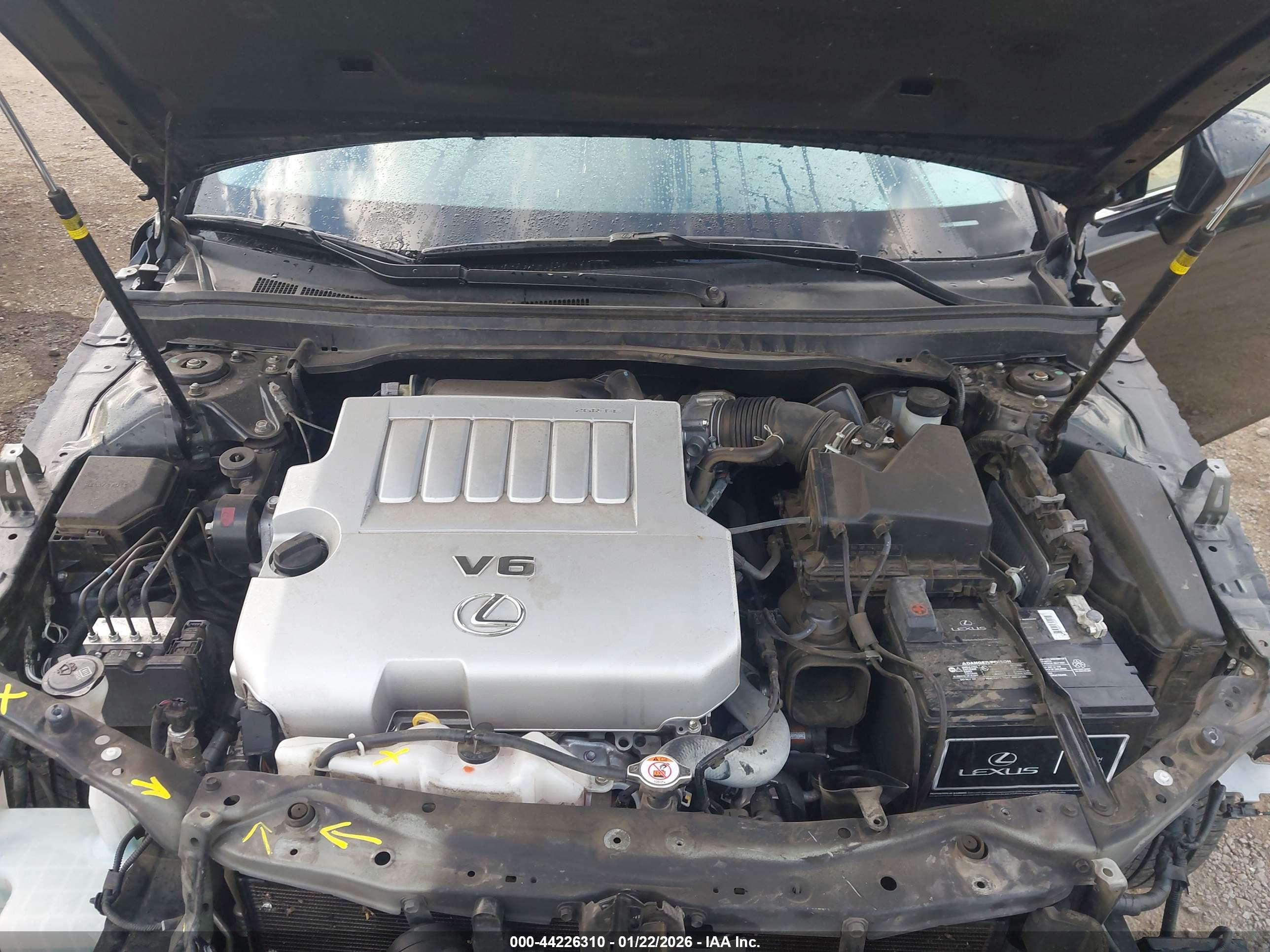 LEXUS ES image 10