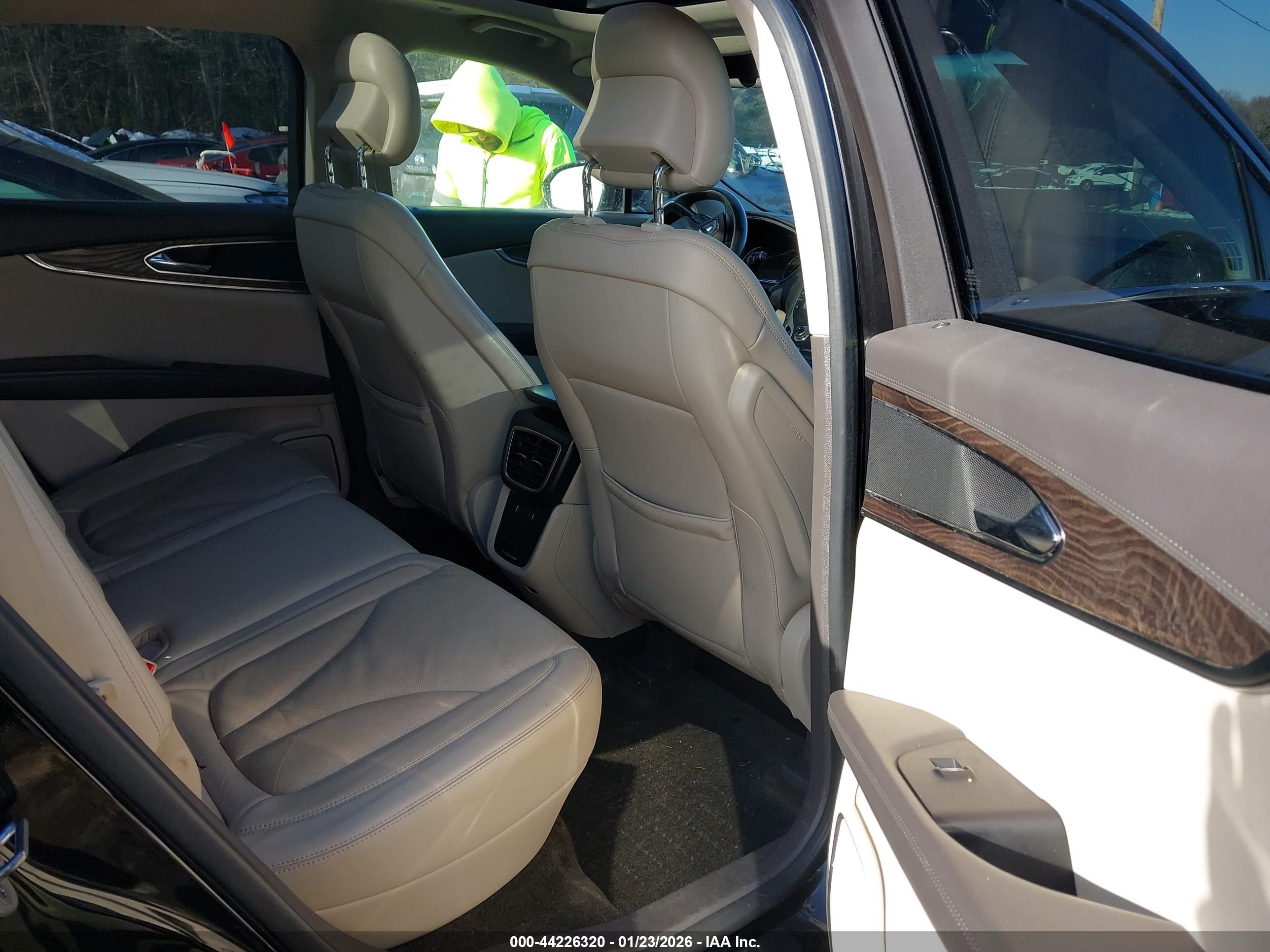 LINCOLN MKX image 8