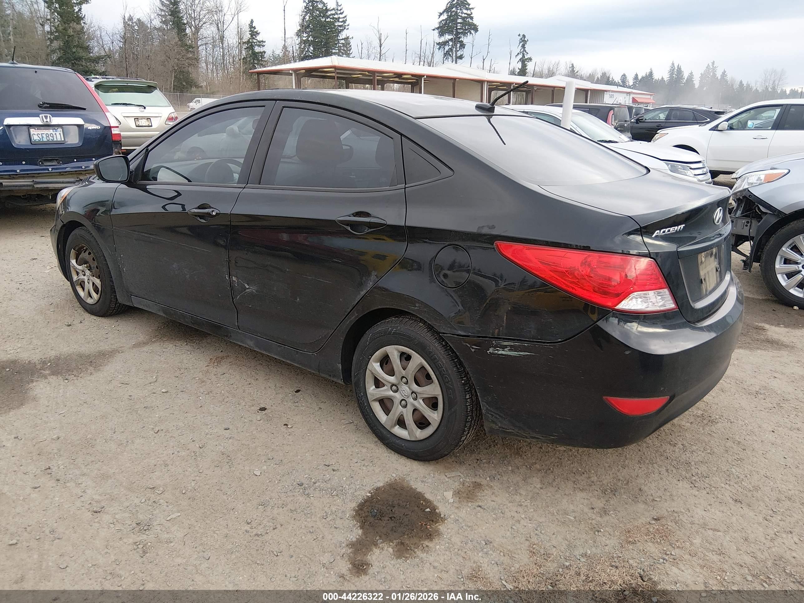 HYUNDAI ACCENT image 3