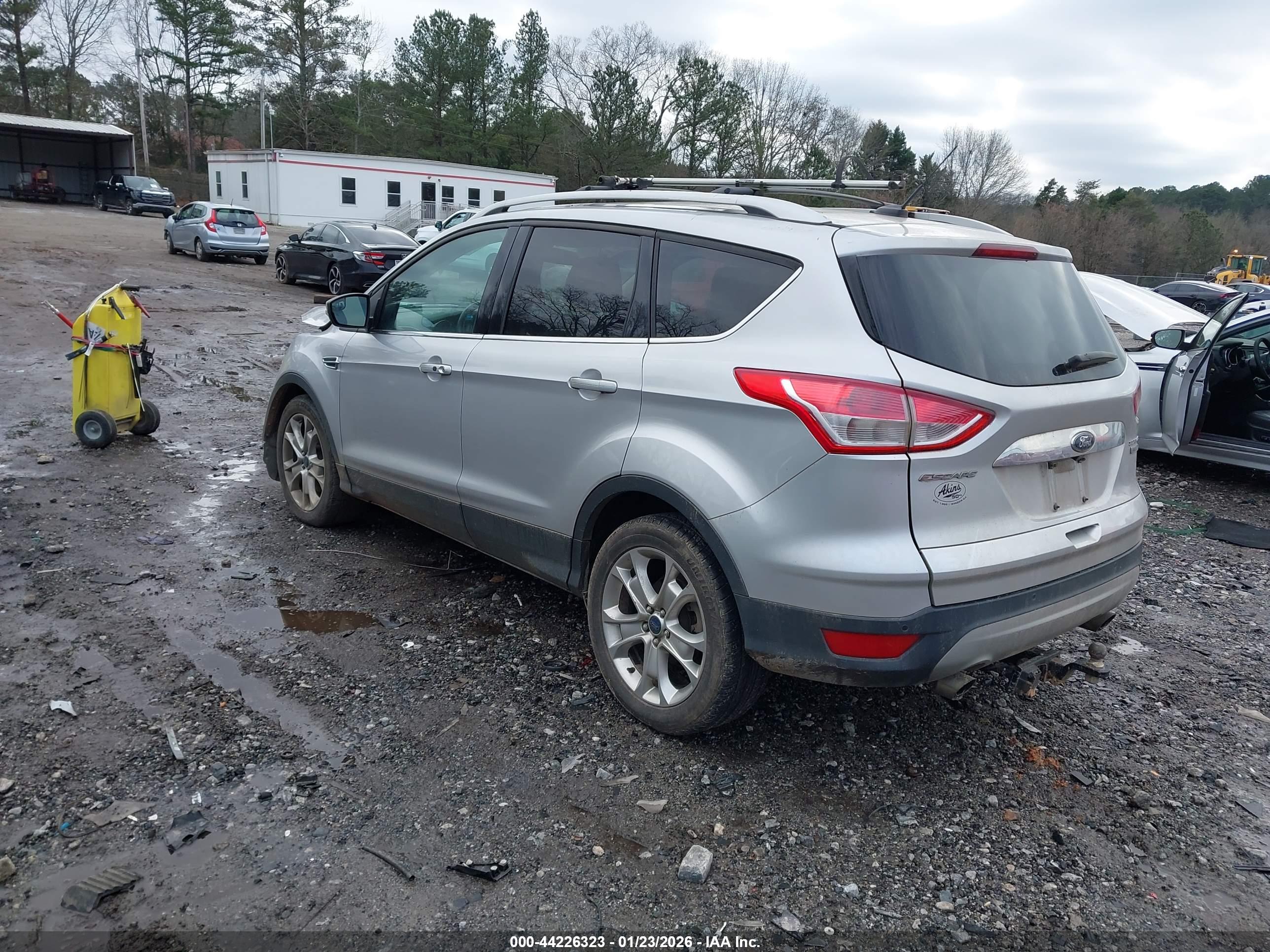 FORD ESCAPE image 3